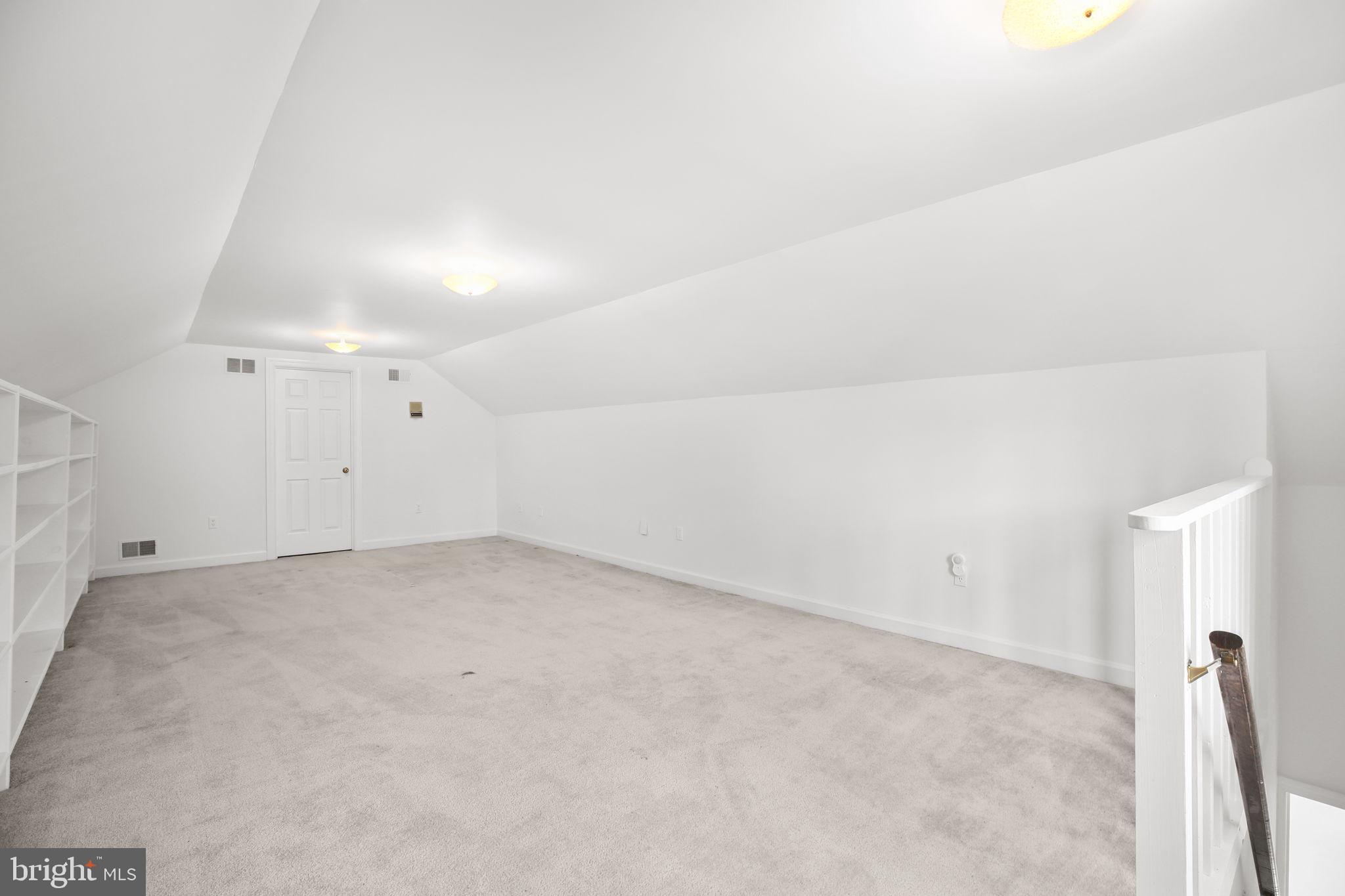 WOODBRIDGE - Residential