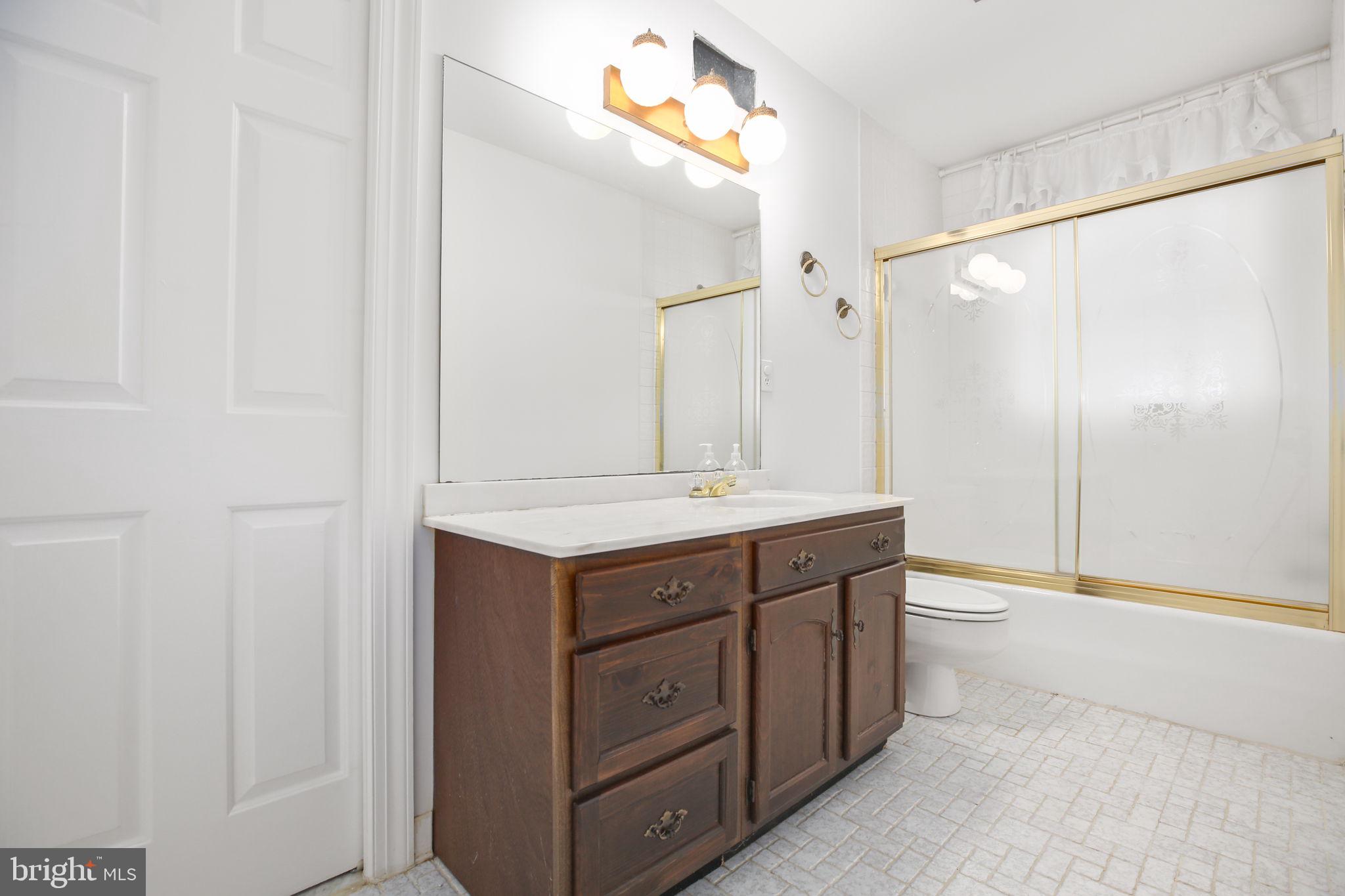 WOODBRIDGE - Residential