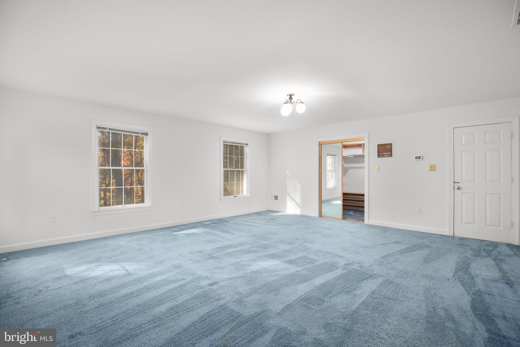 WOODBRIDGE - Residential