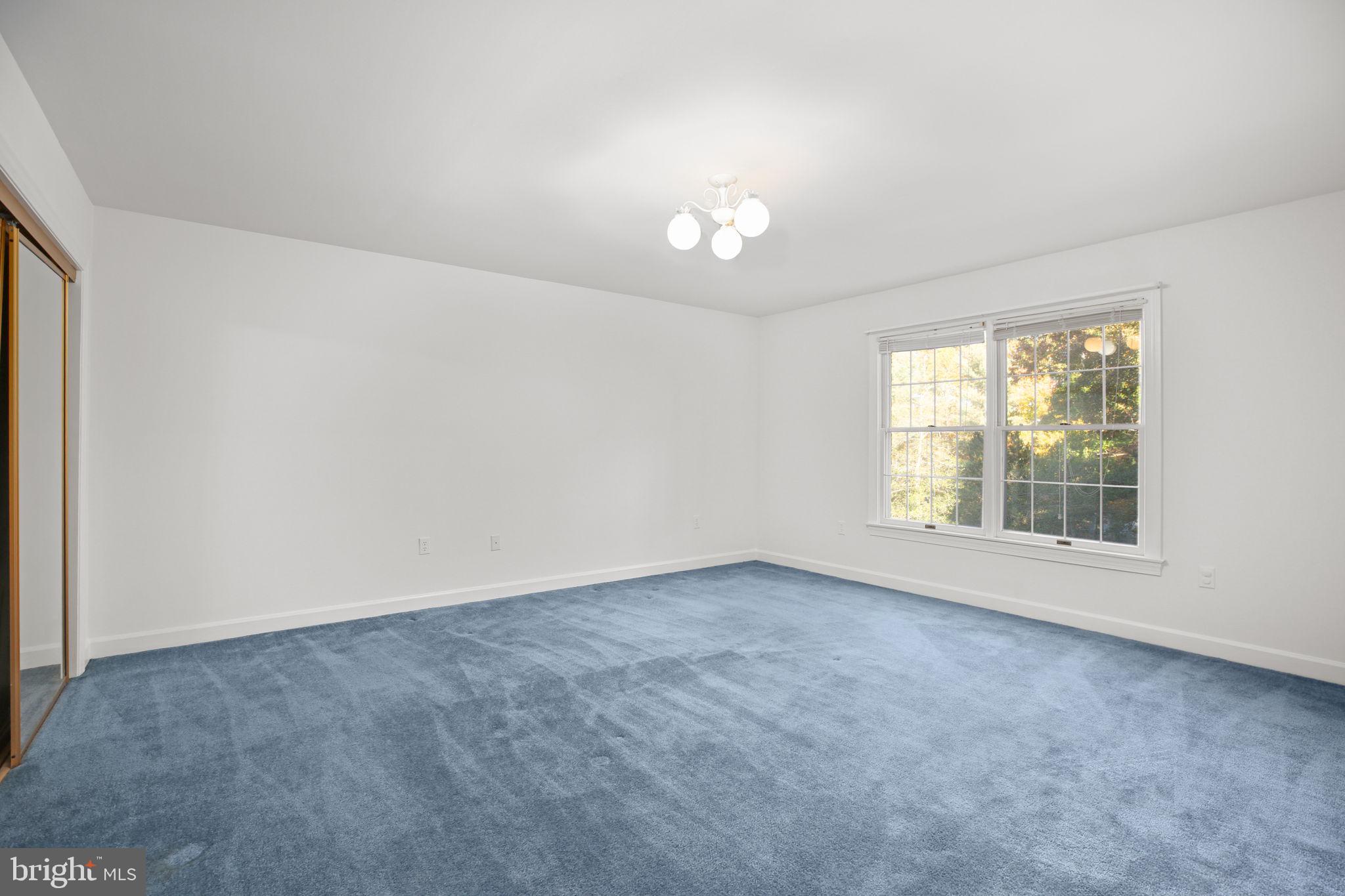 WOODBRIDGE - Residential