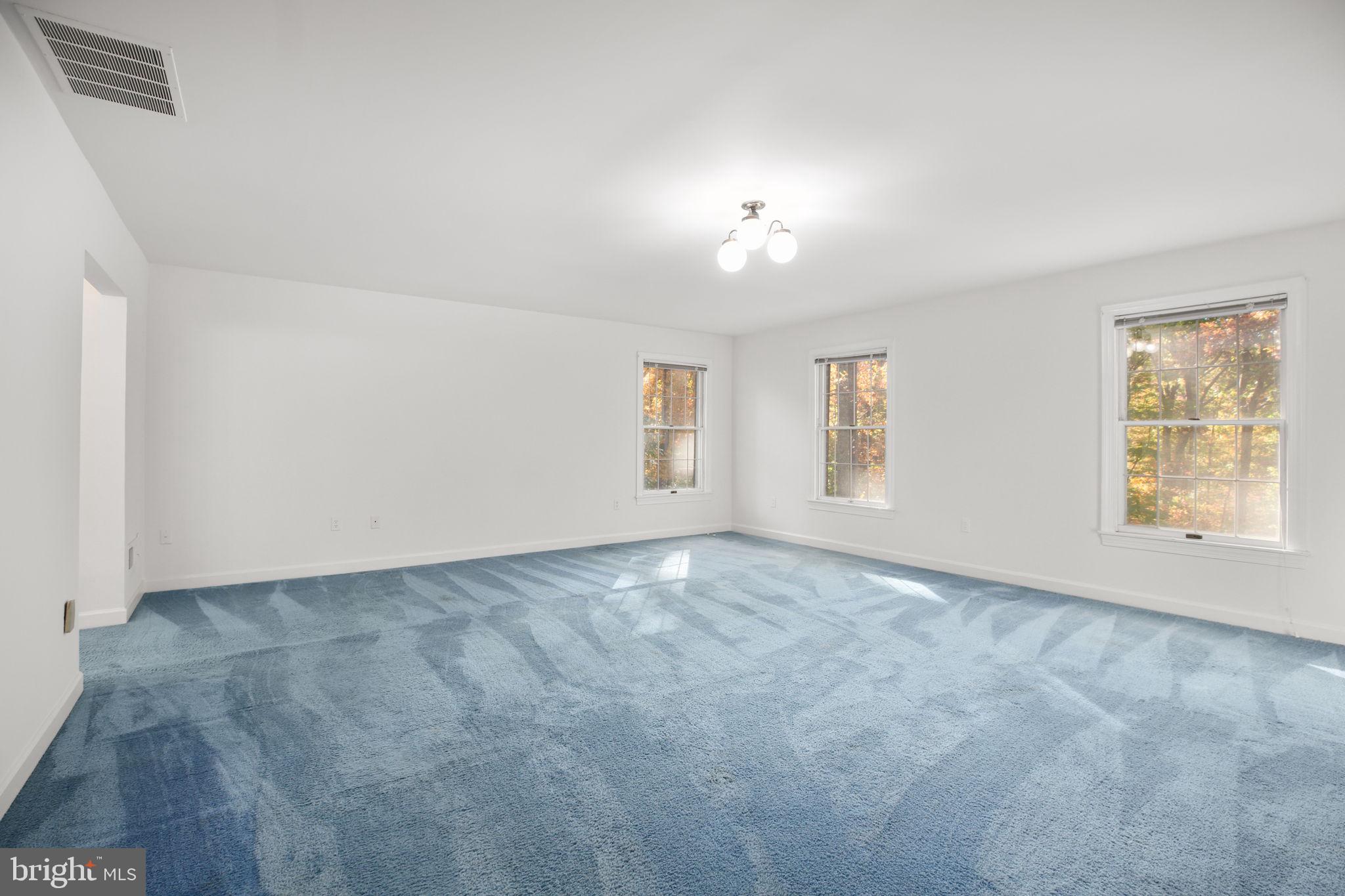 WOODBRIDGE - Residential