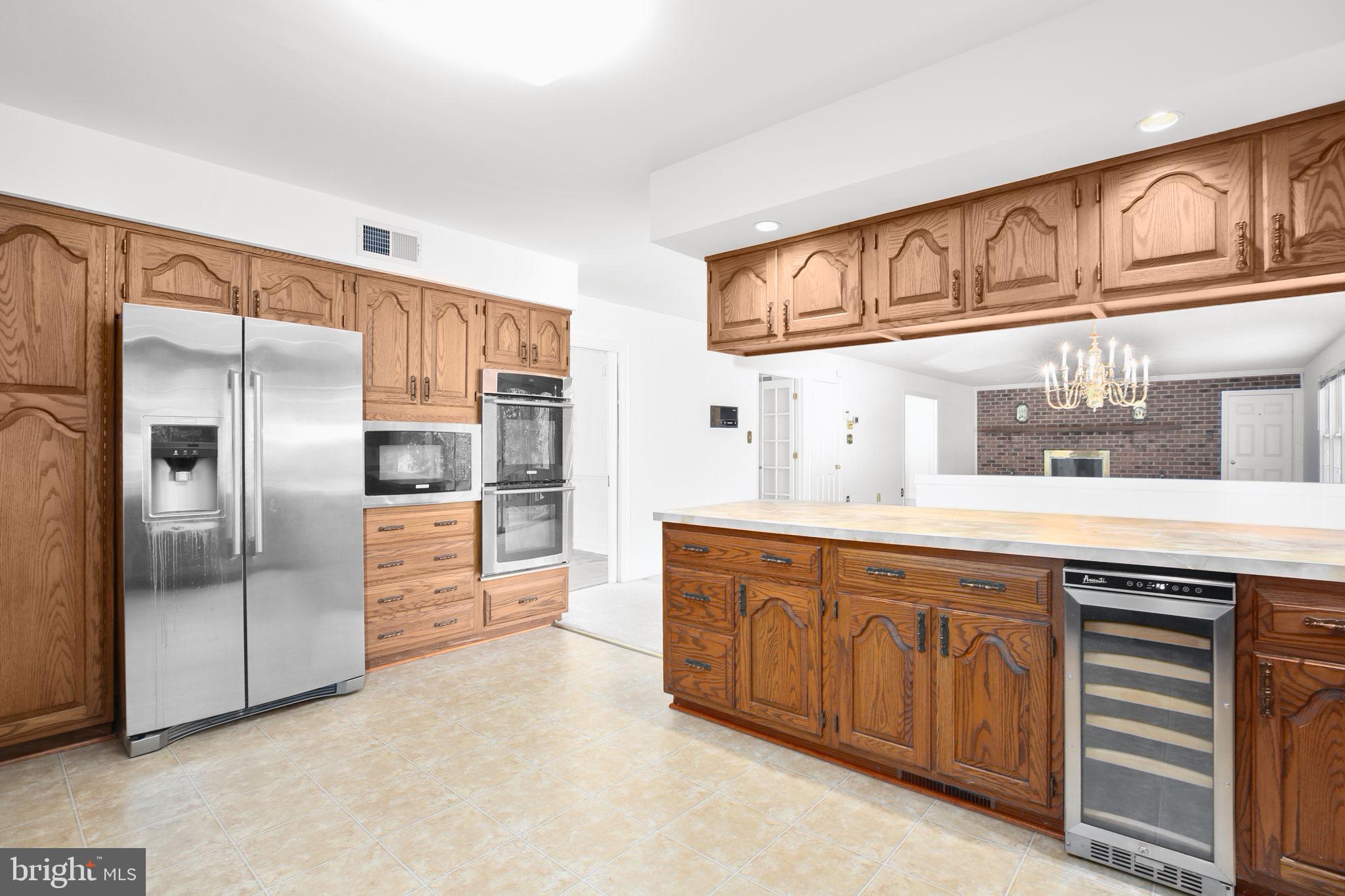 WOODBRIDGE - Residential