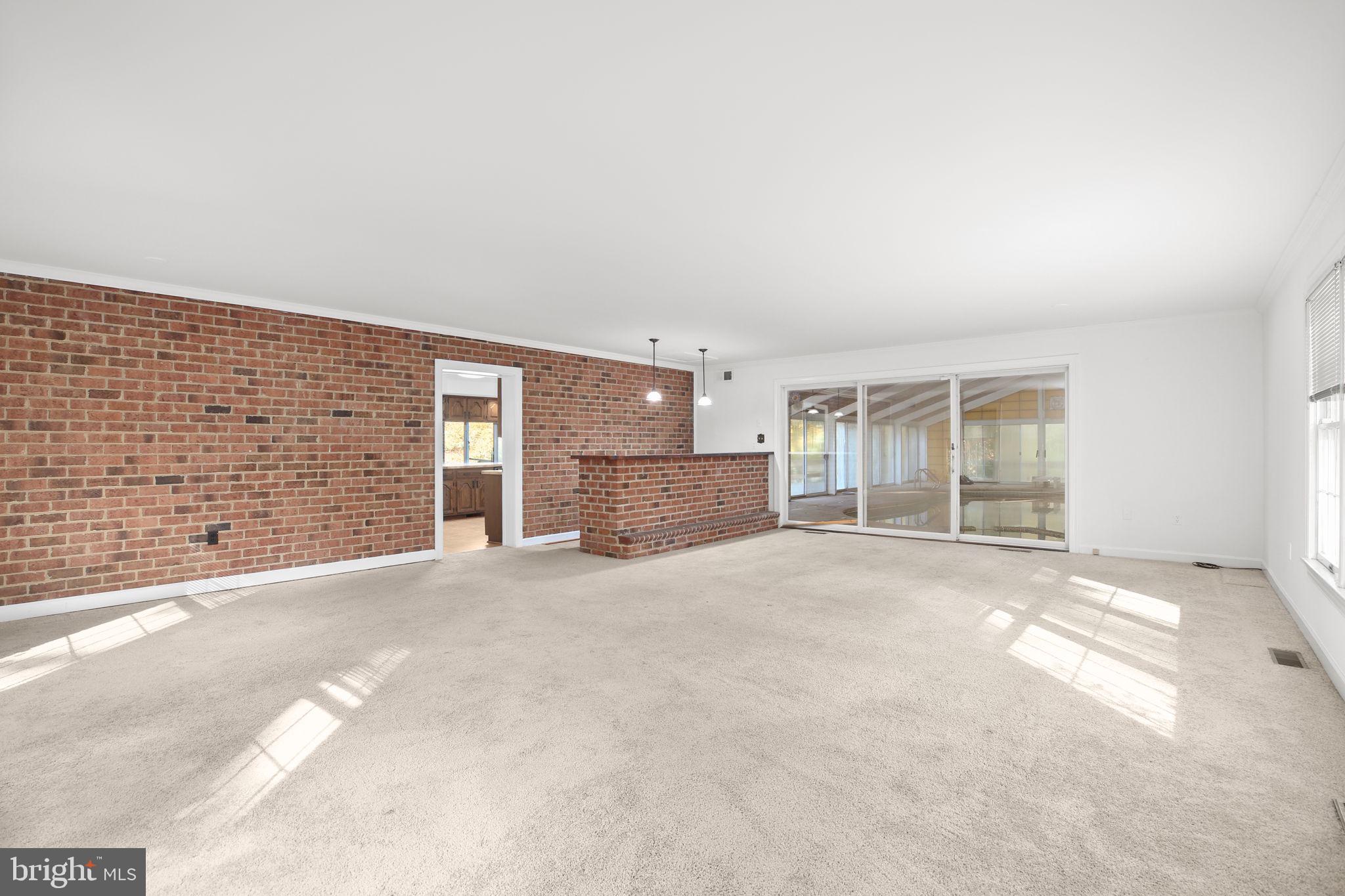 WOODBRIDGE - Residential