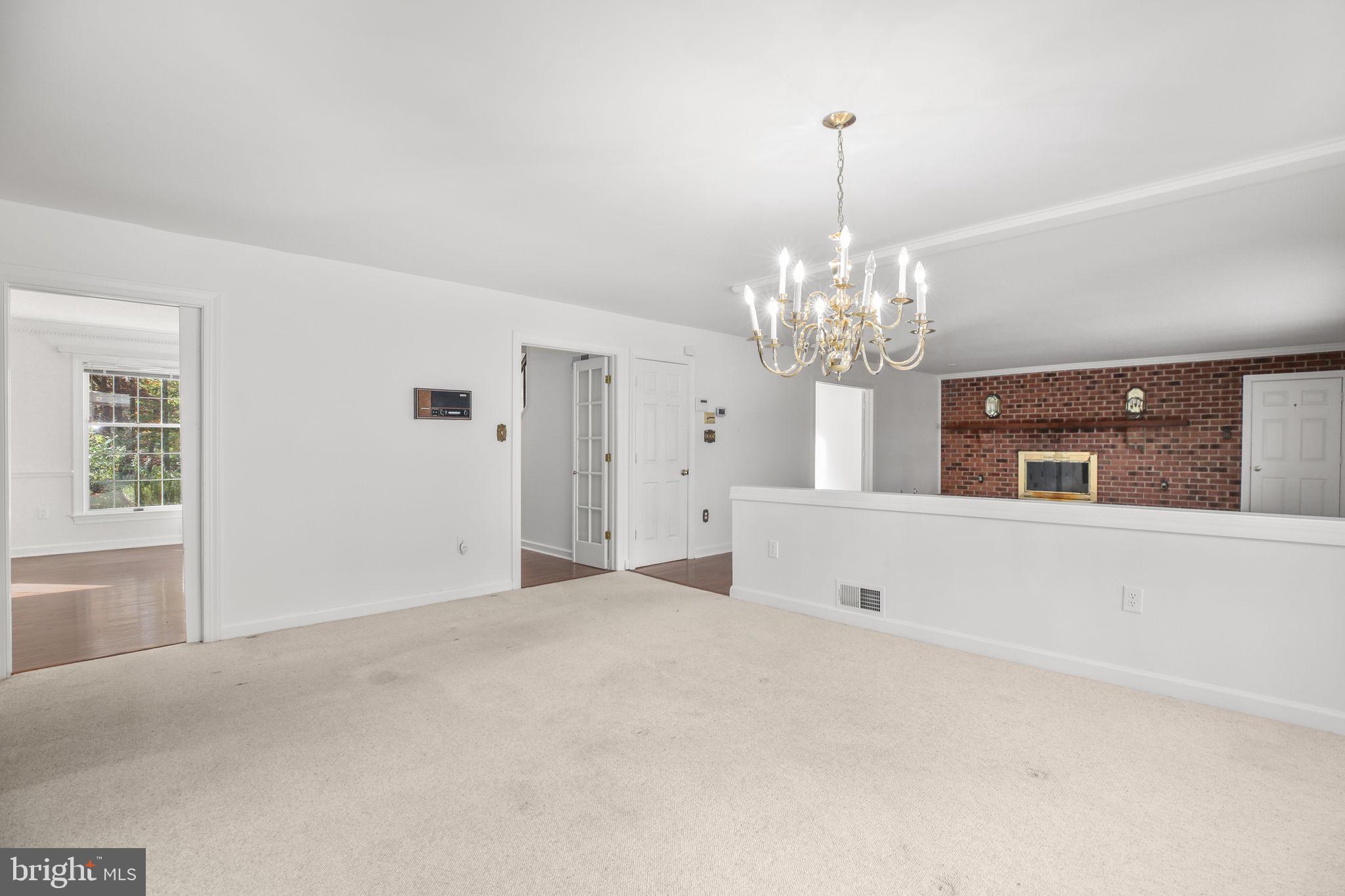 WOODBRIDGE - Residential