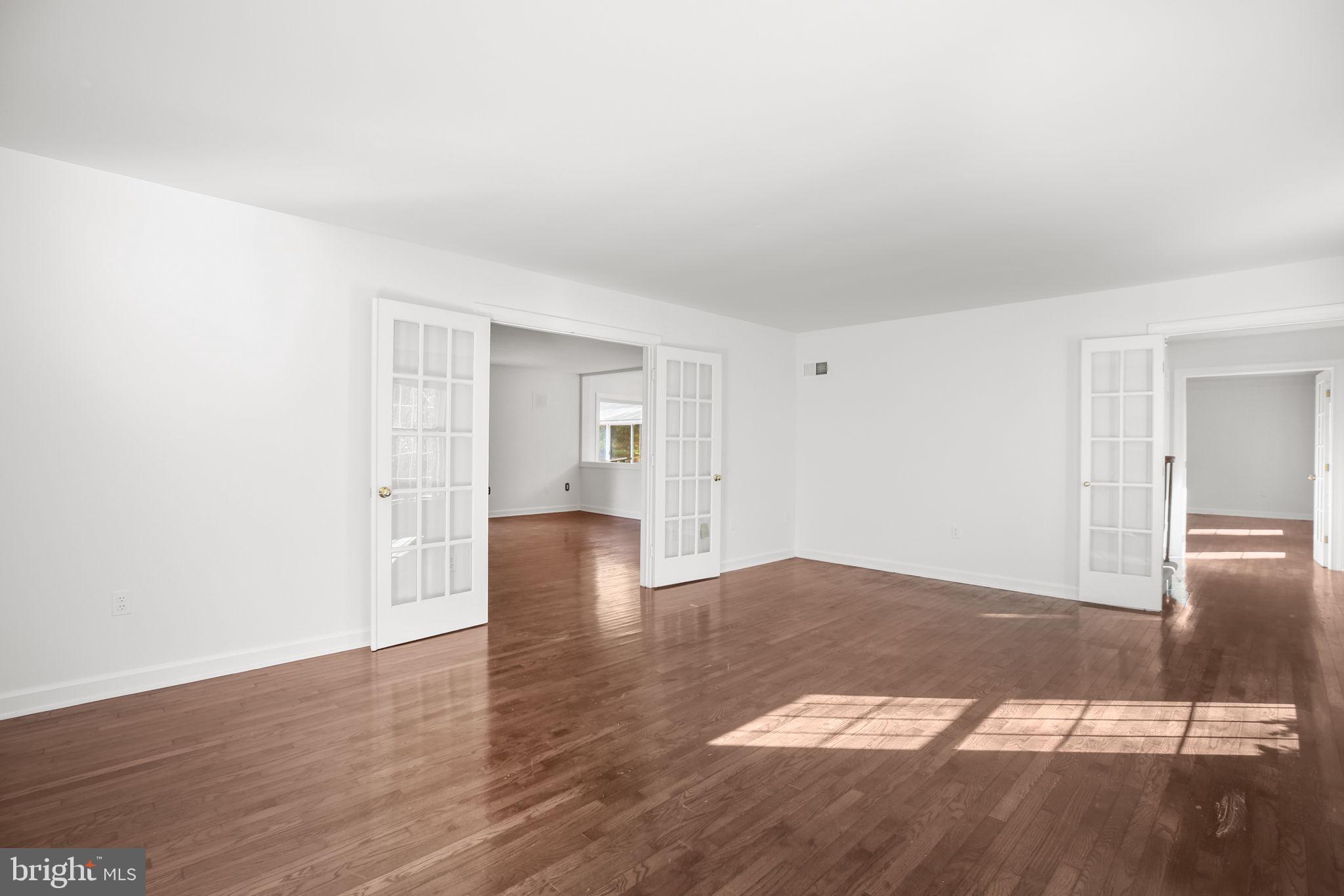 WOODBRIDGE - Residential