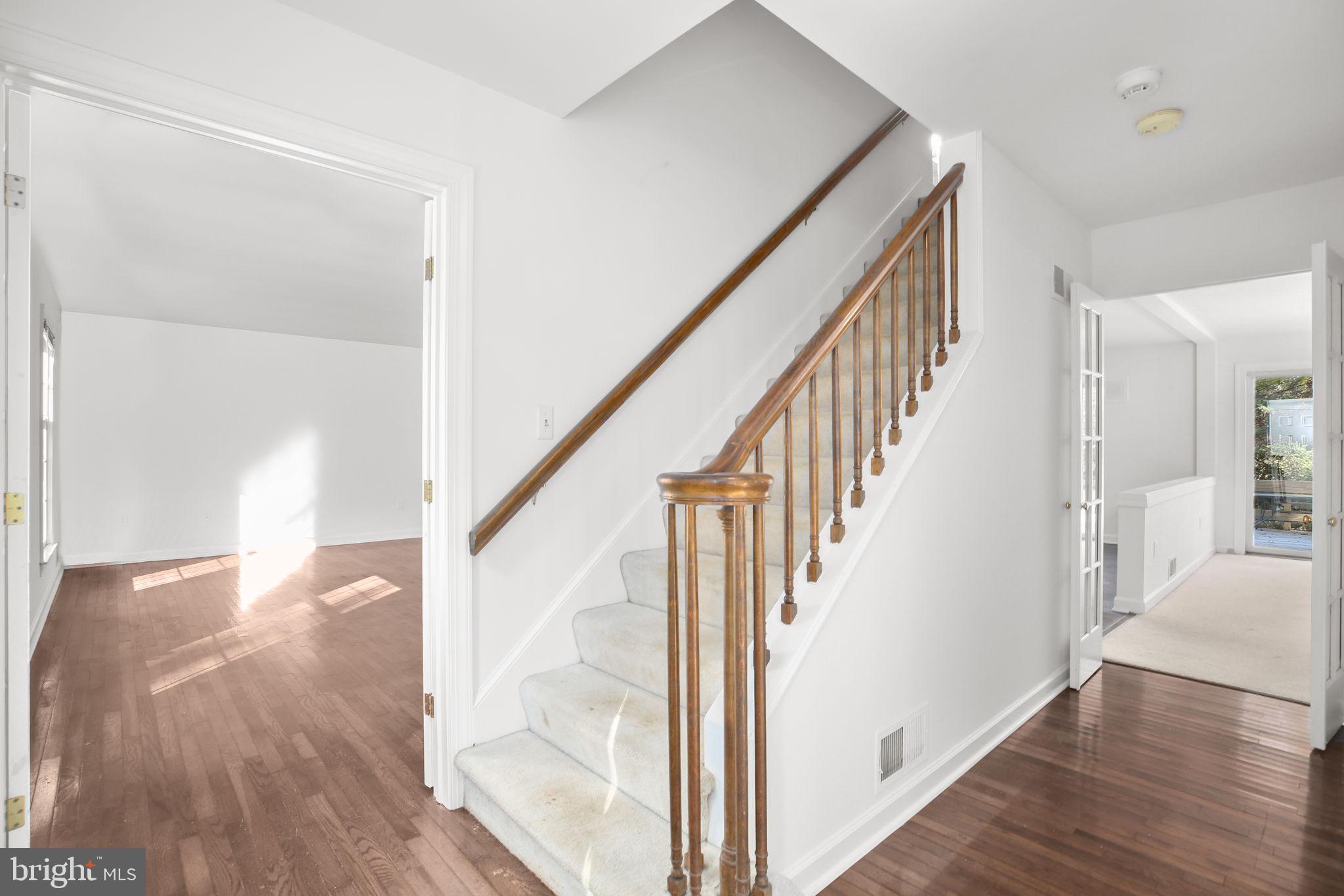 WOODBRIDGE - Residential