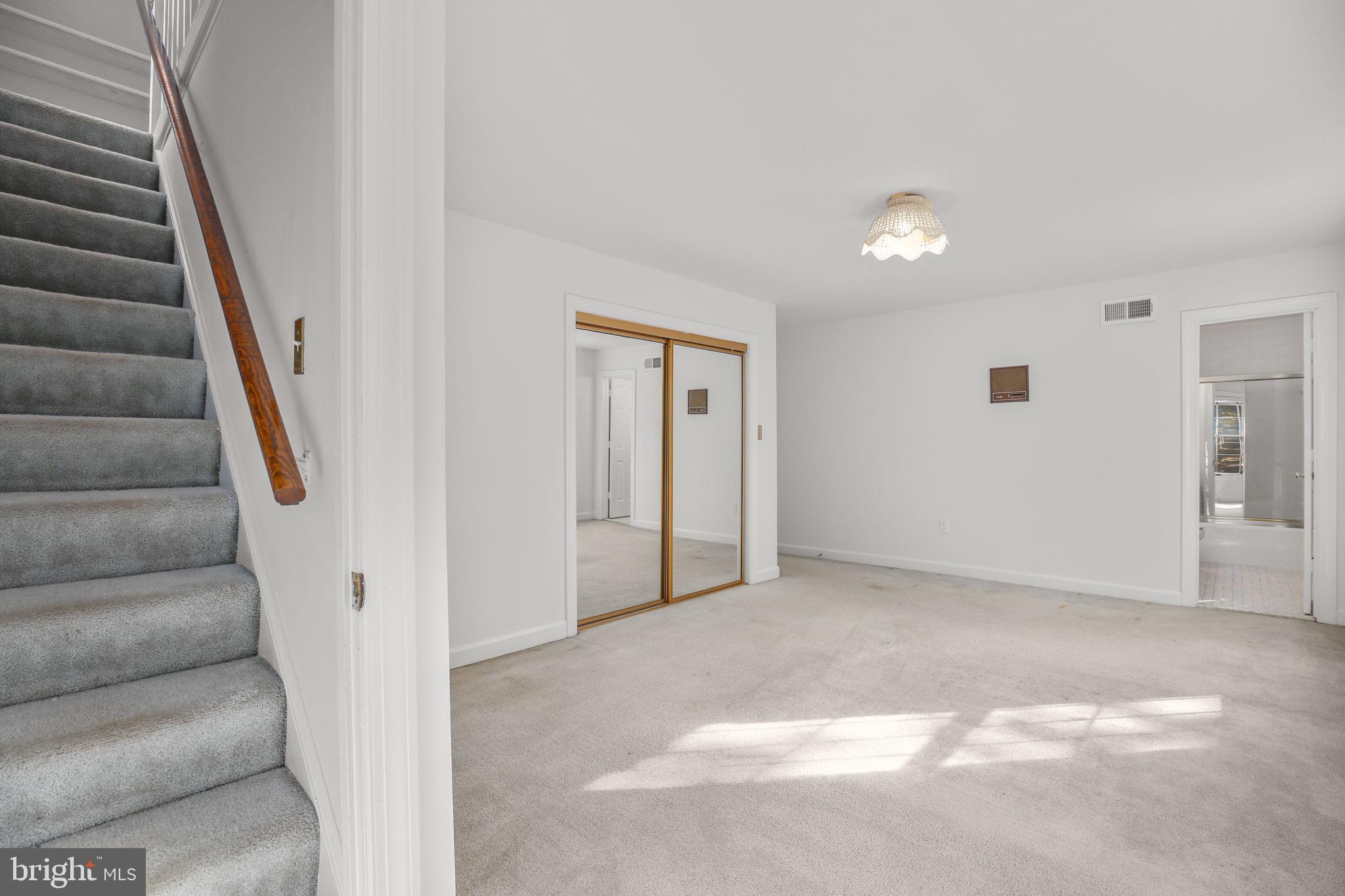 WOODBRIDGE - Residential