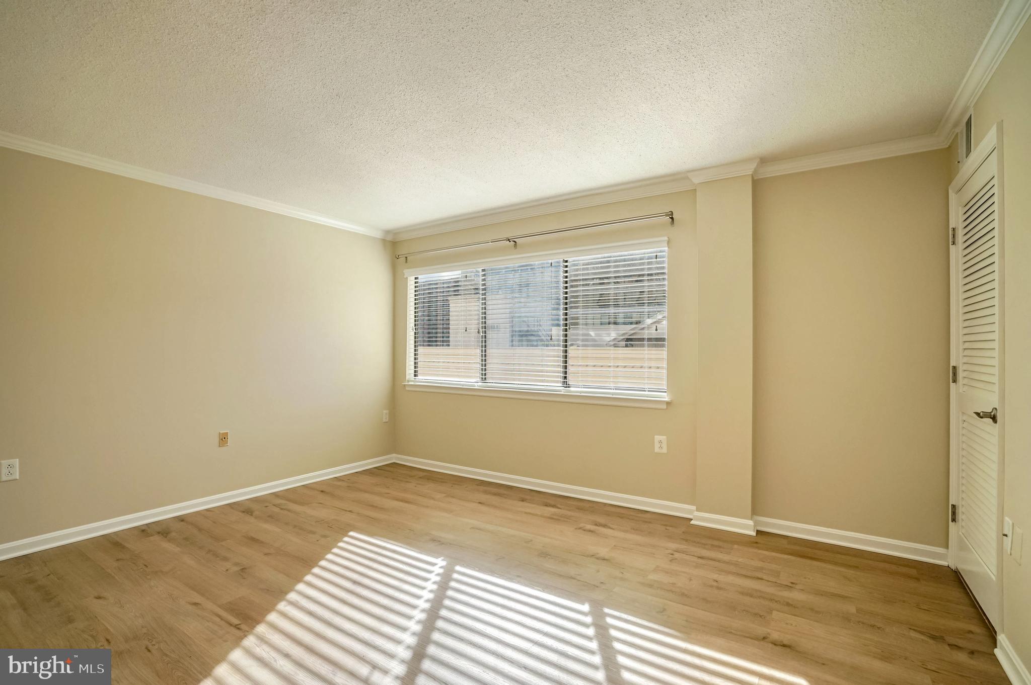 WOODBURY HEIGHTS - Residential Lease