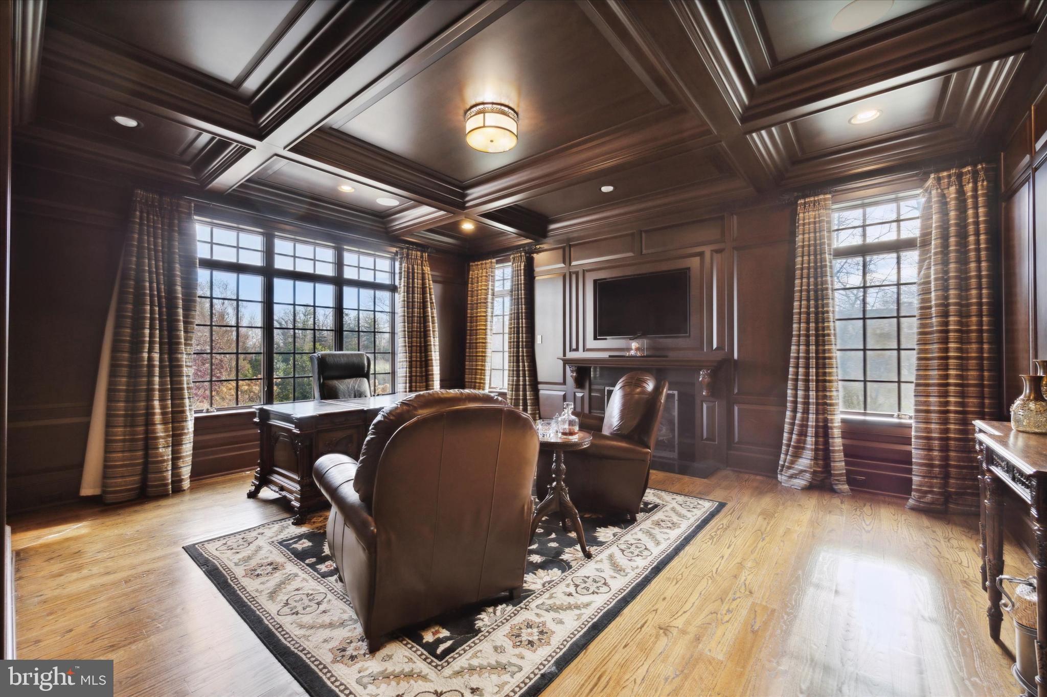 THE PINES - Residential