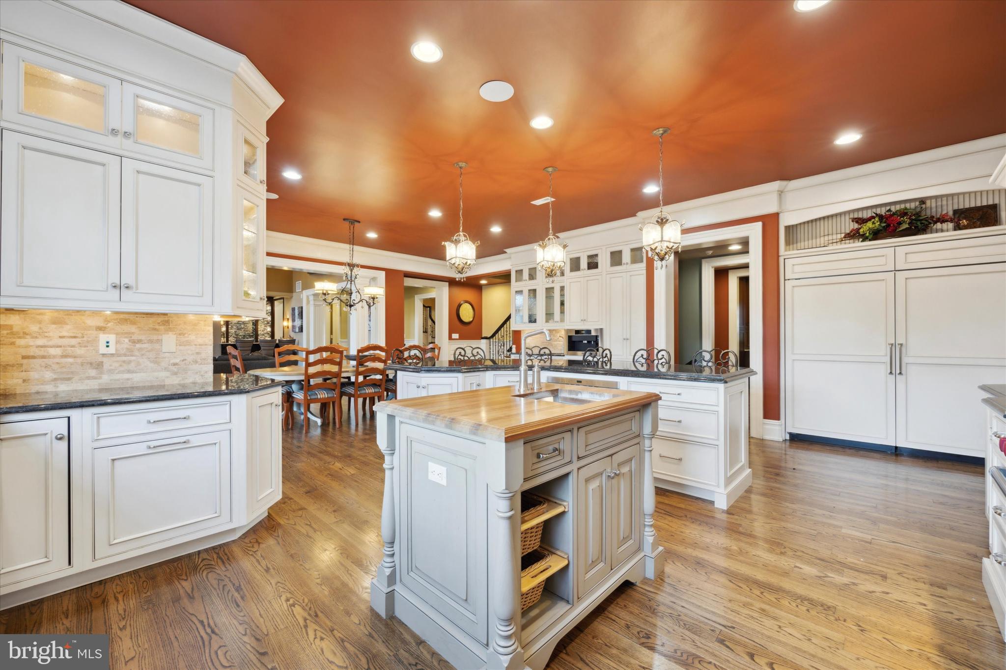 THE PINES - Residential