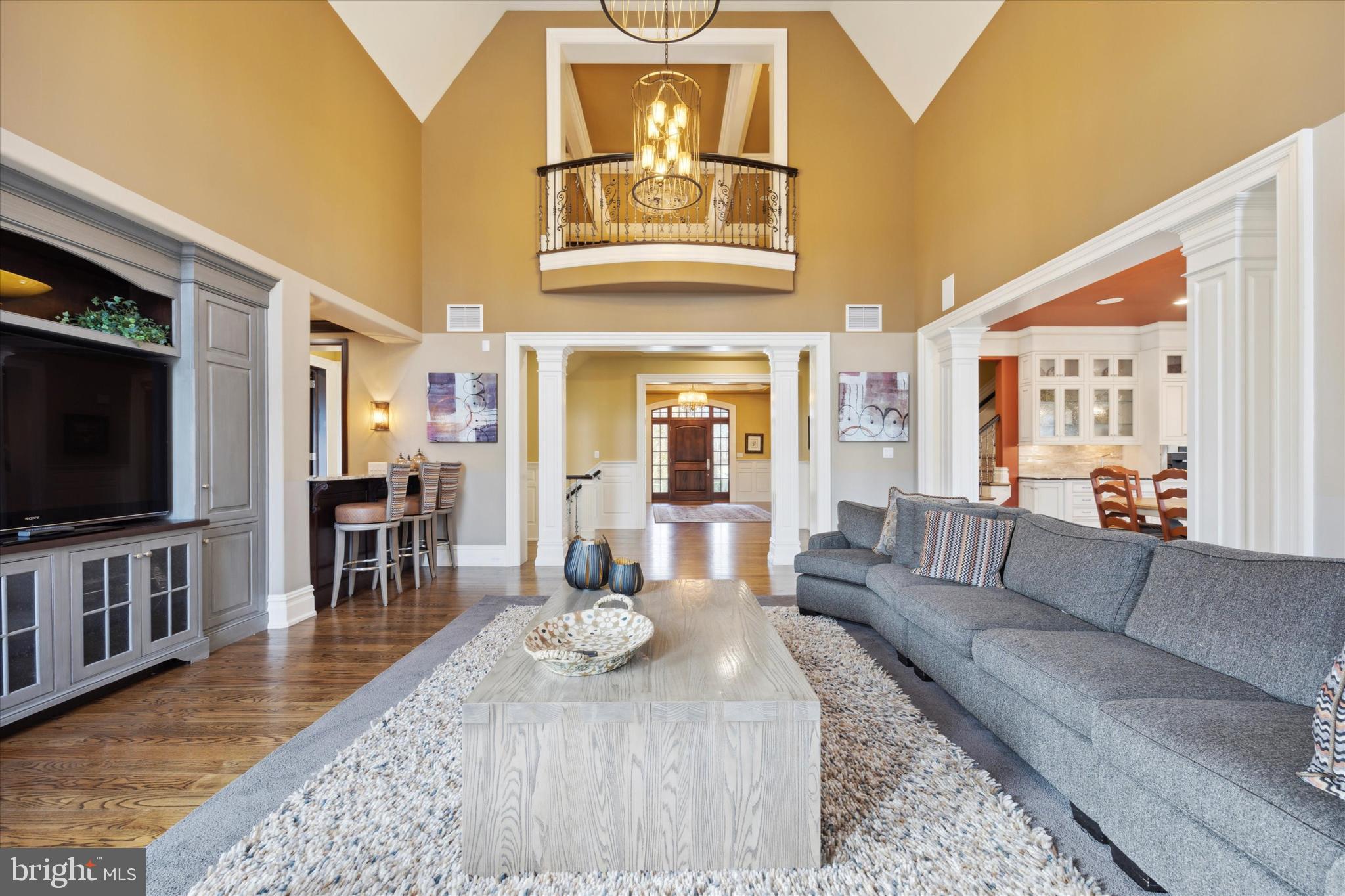 THE PINES - Residential