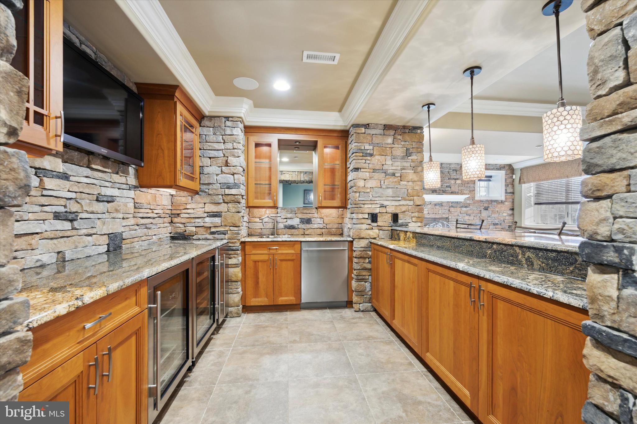 THE PINES - Residential
