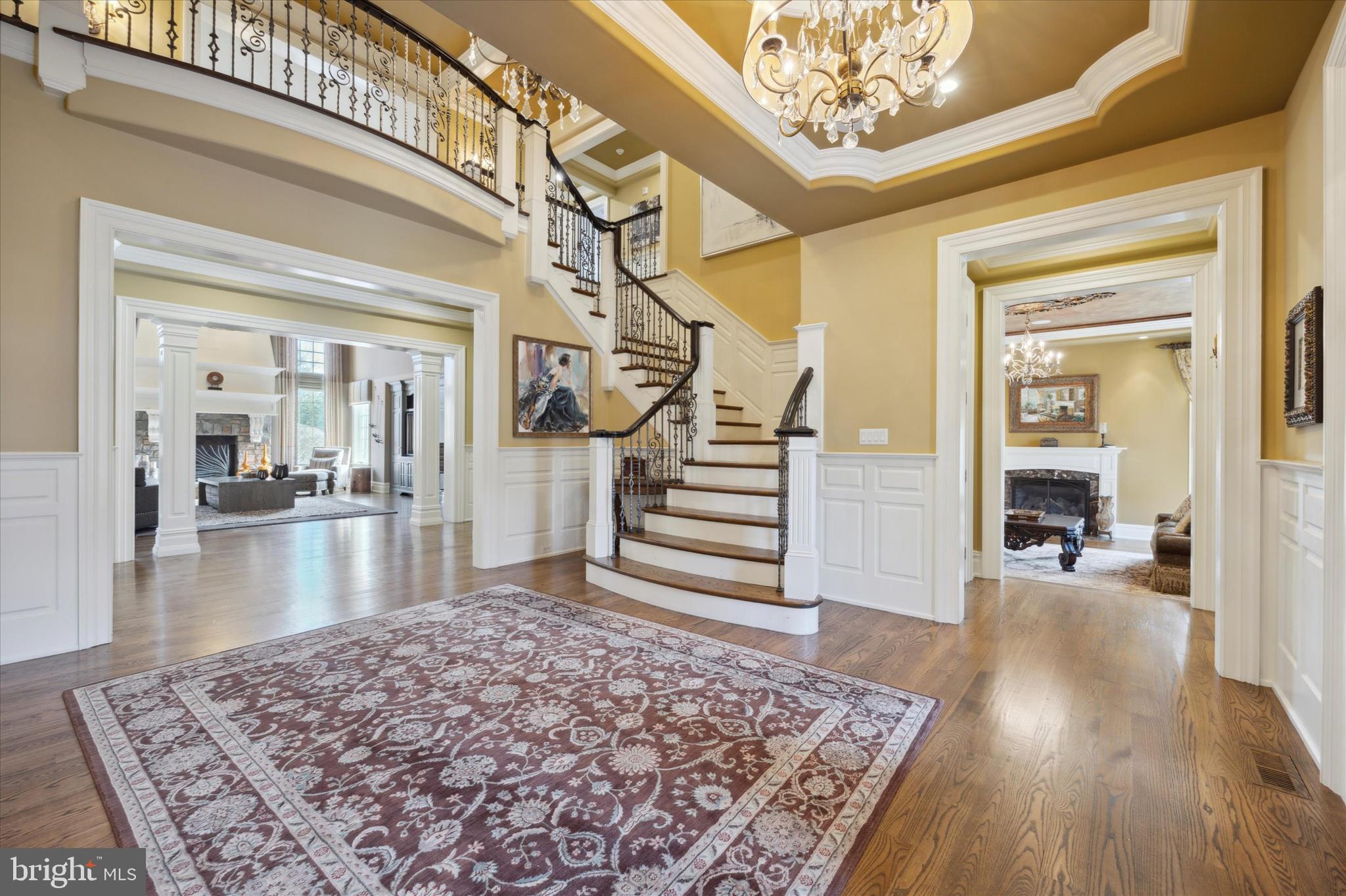 THE PINES - Residential