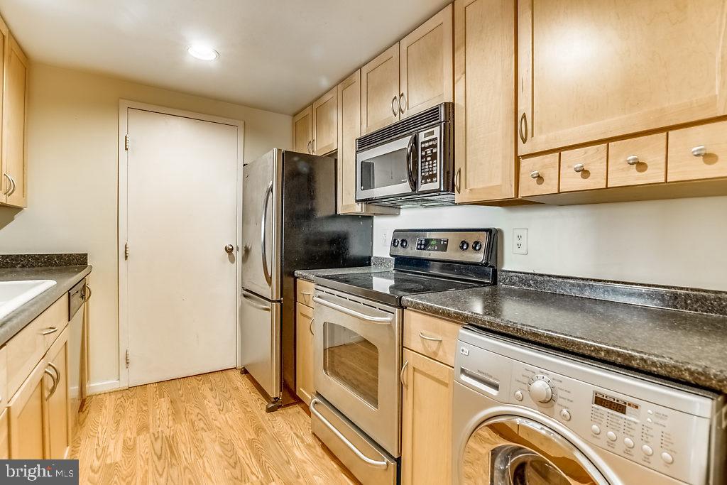 ATRIUM CONDO - Residential Lease