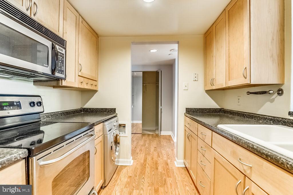 ATRIUM CONDO - Residential Lease