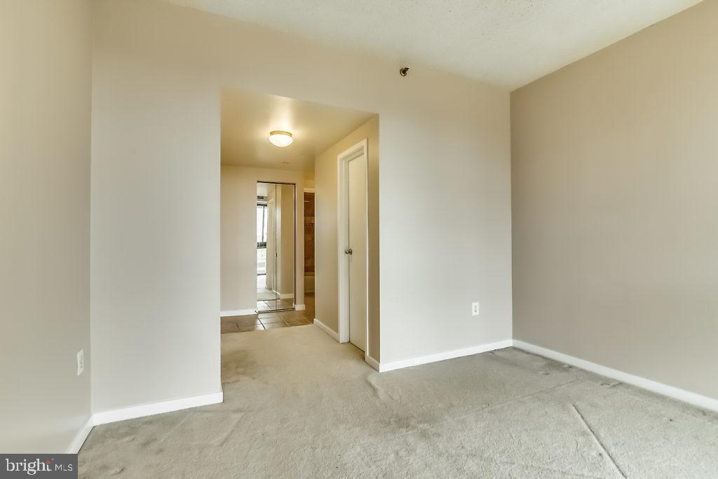 ATRIUM CONDO - Residential Lease