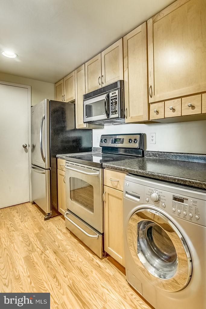 ATRIUM CONDO - Residential Lease