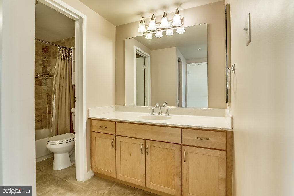 ATRIUM CONDO - Residential Lease