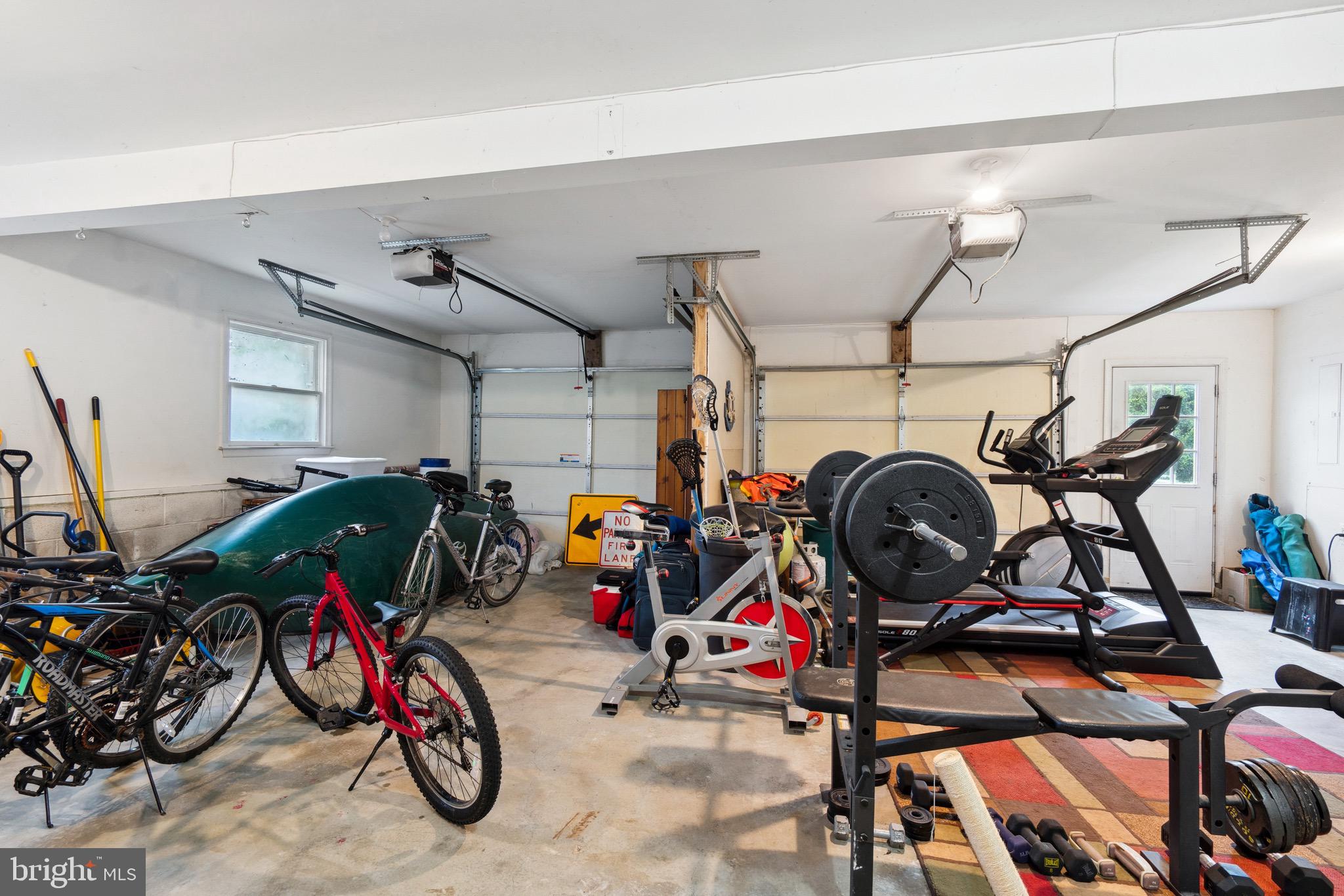 DEANS MEADOWS - Residential