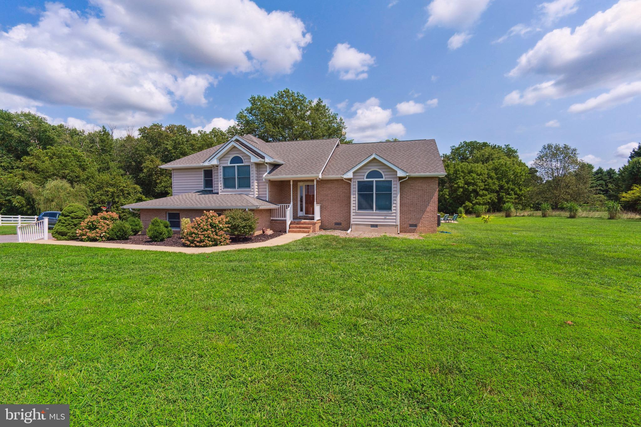 DEANS MEADOWS - Residential