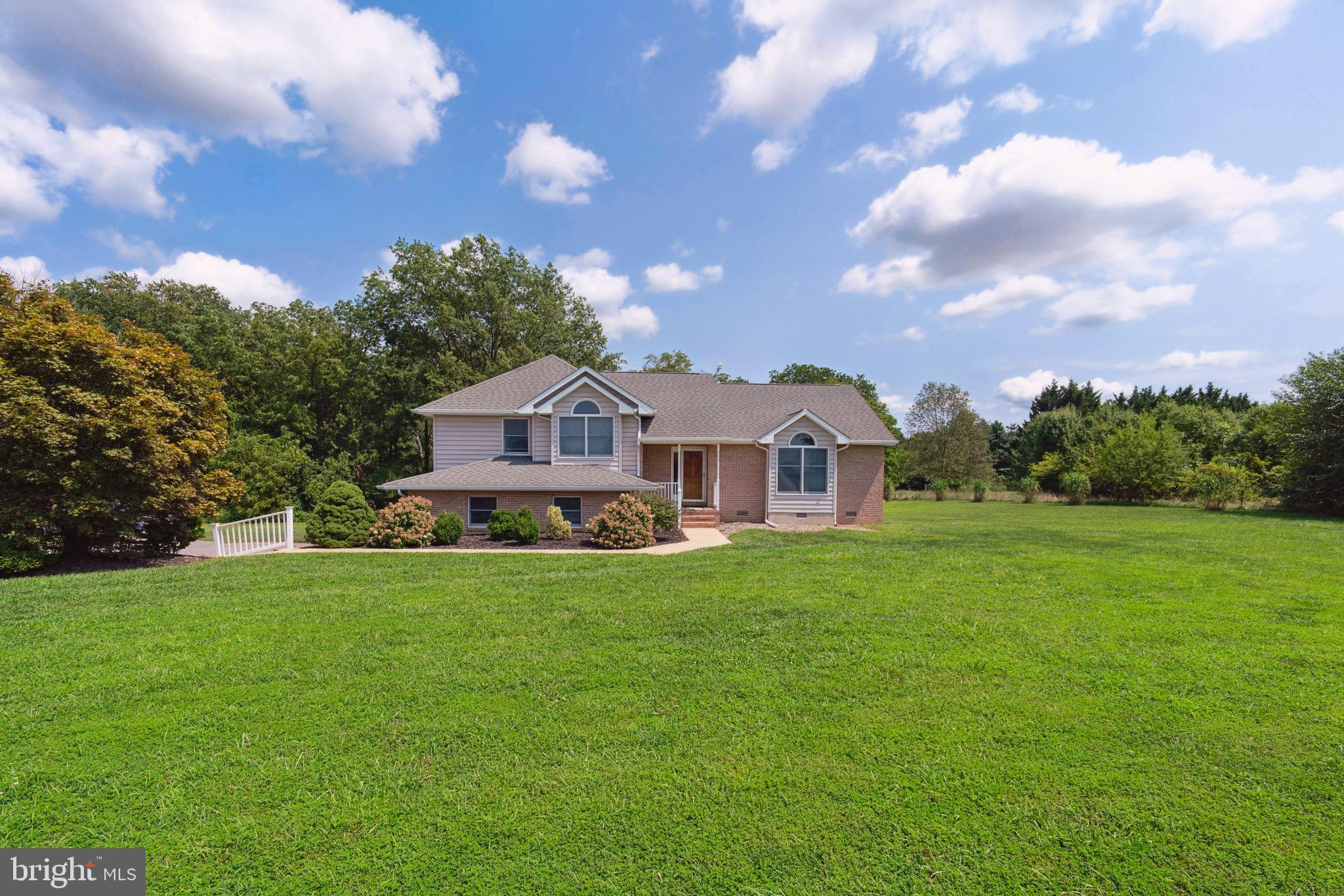 DEANS MEADOWS - Residential