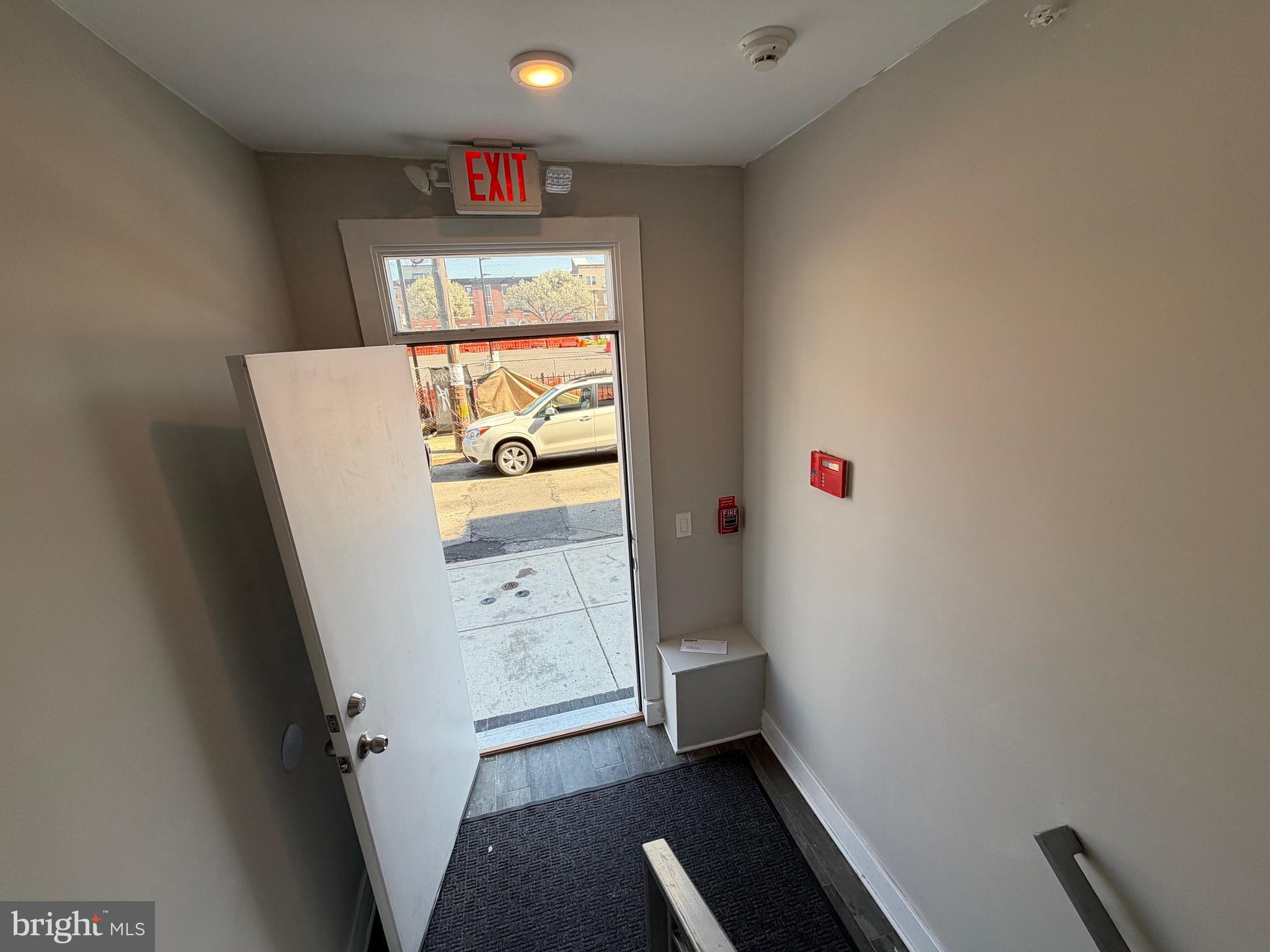 1636 CAMBRIDGE STREET