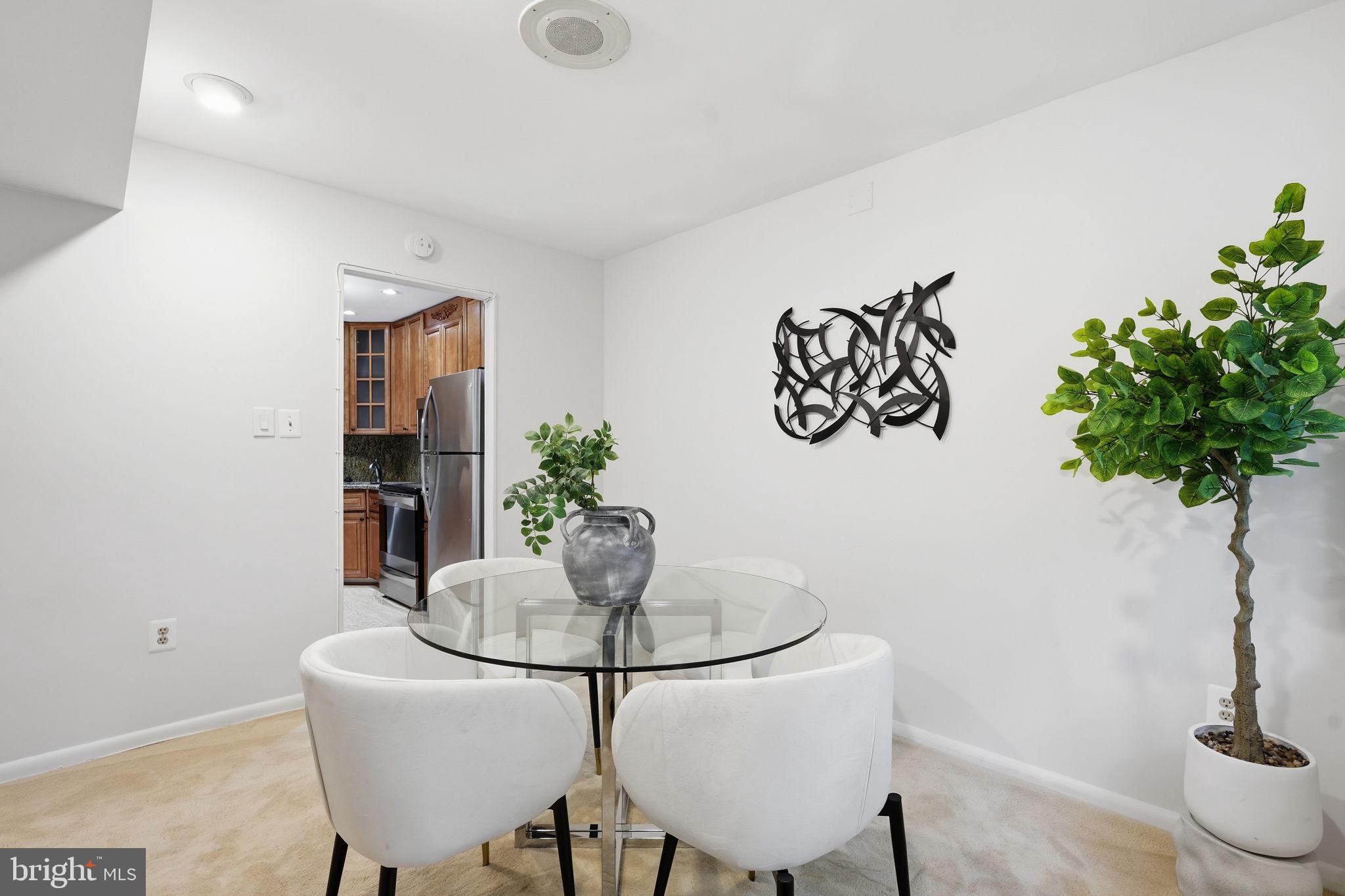 BRISTOL HOUSE - Residential