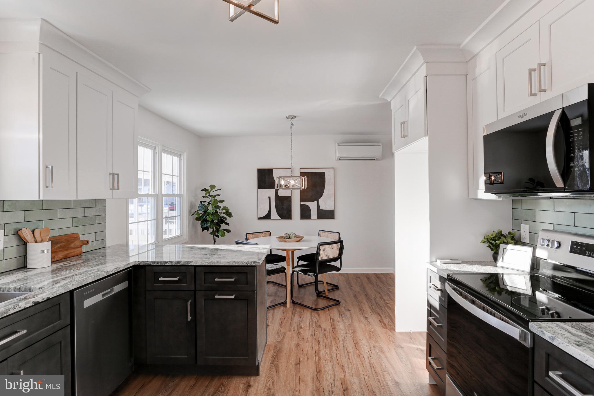 TWIN HILLS - Residential