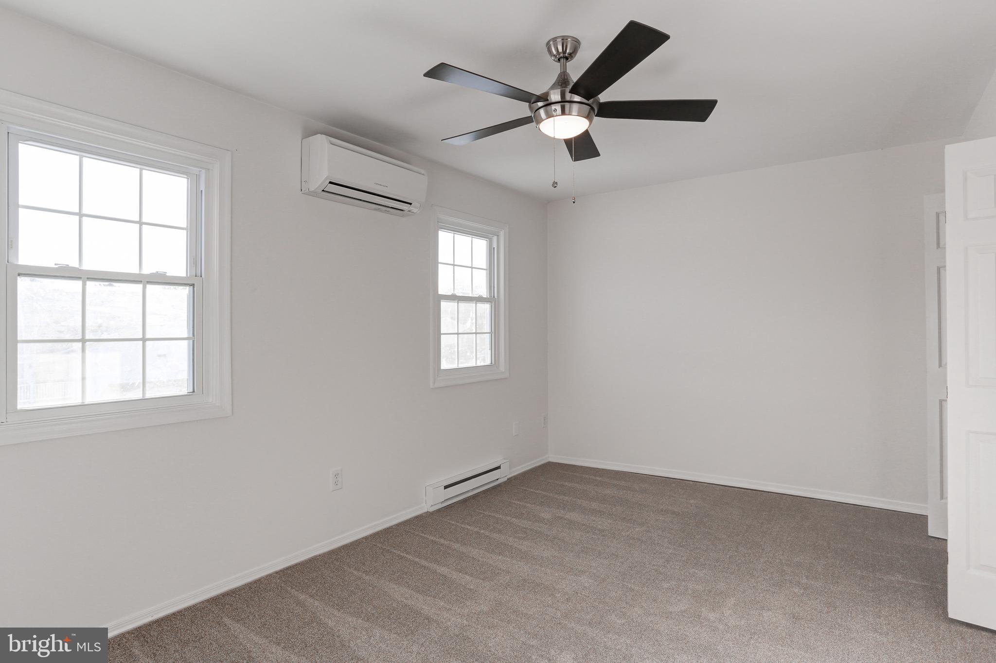 TWIN HILLS - Residential