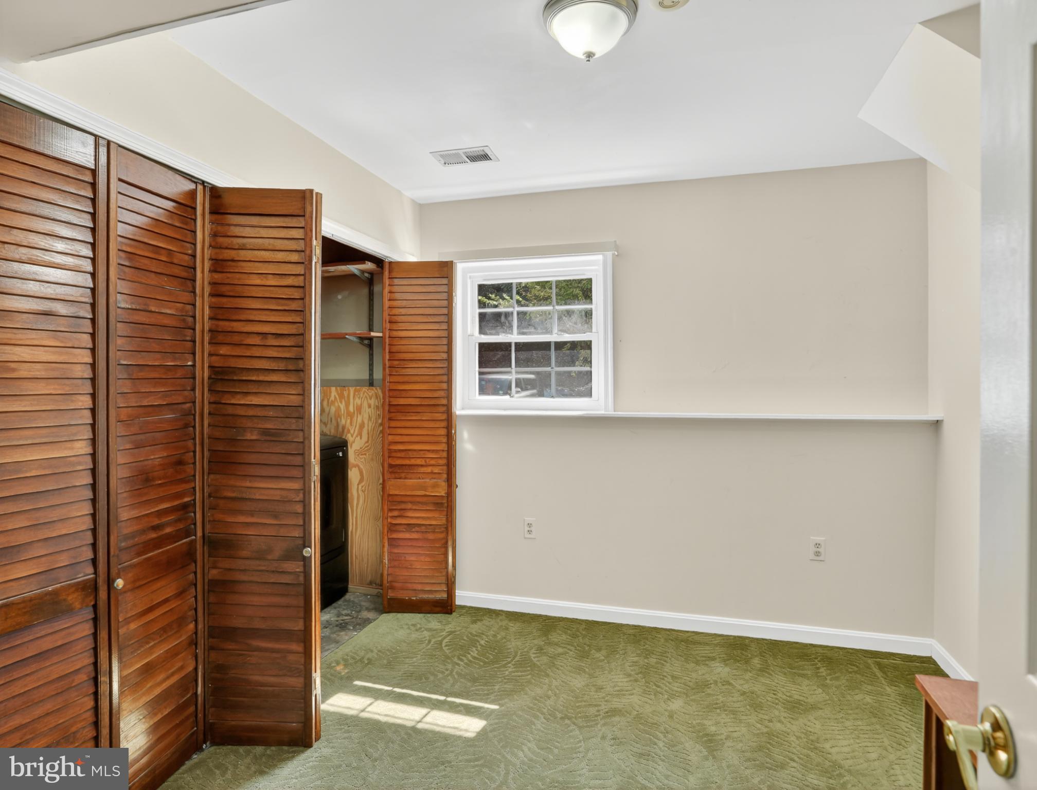 BURKE VILLAGE - Residential