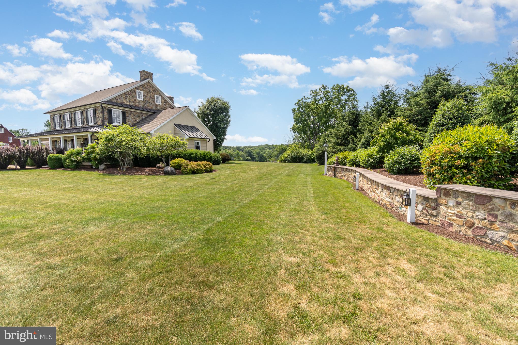 ELIZABETH TWP - Residential