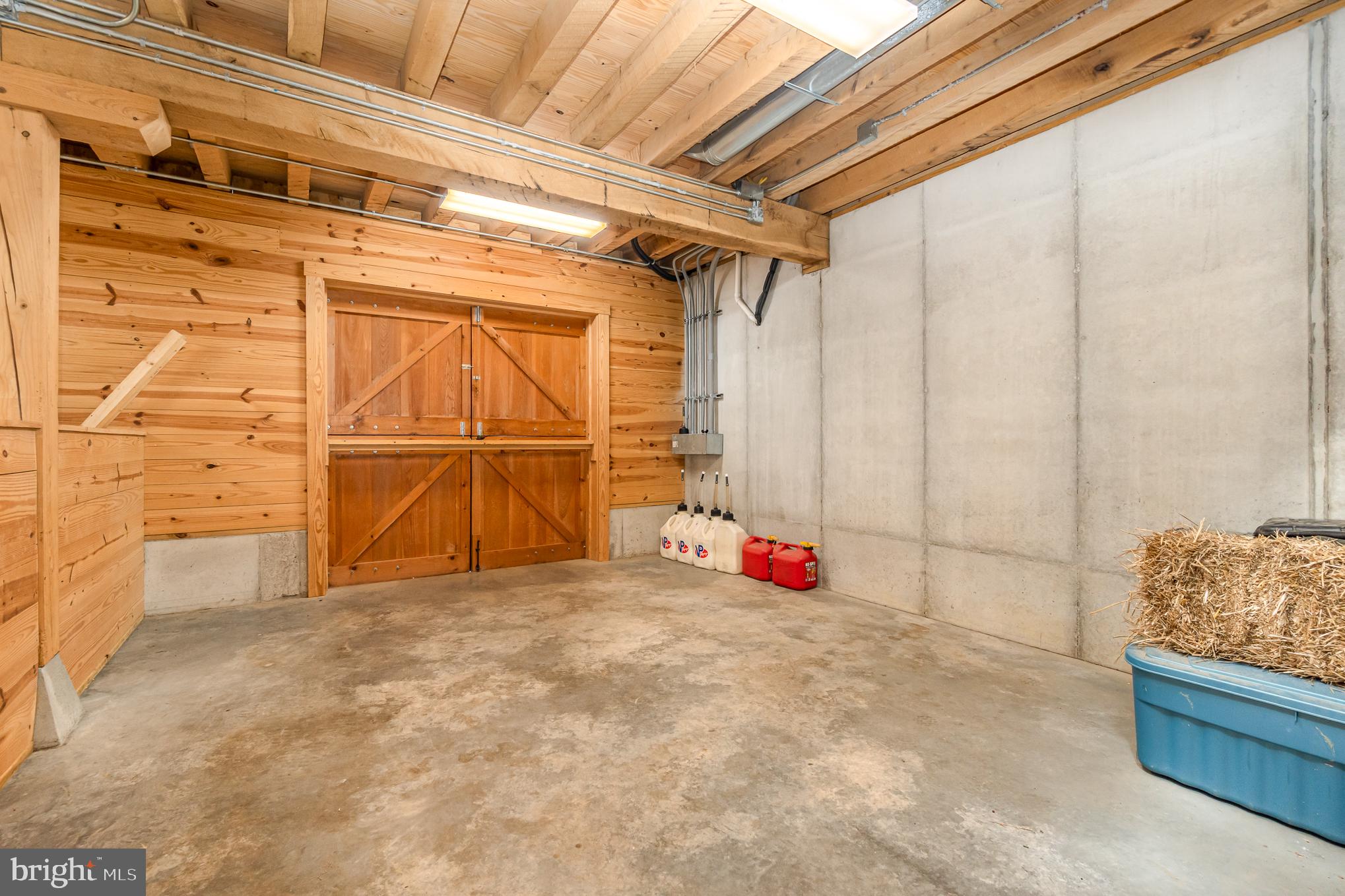 ELIZABETH TWP - Residential