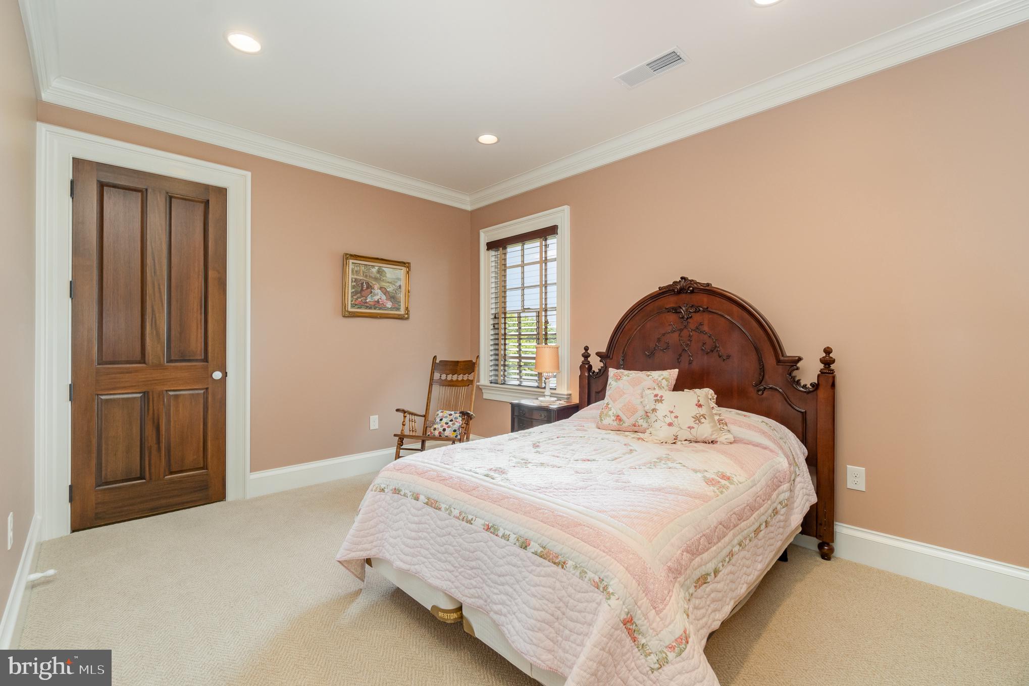 ELIZABETH TWP - Residential