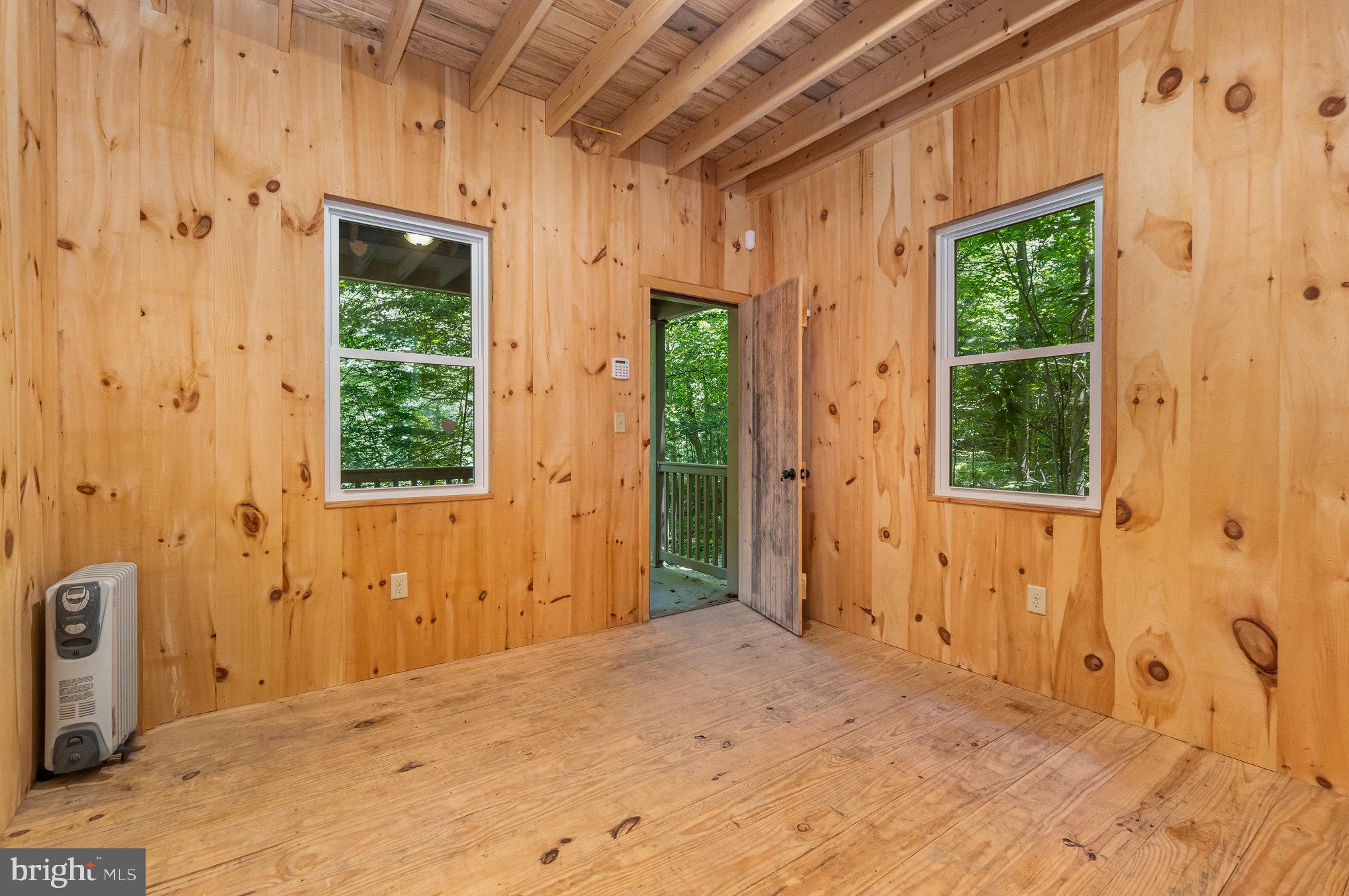 ELIZABETH TWP - Residential