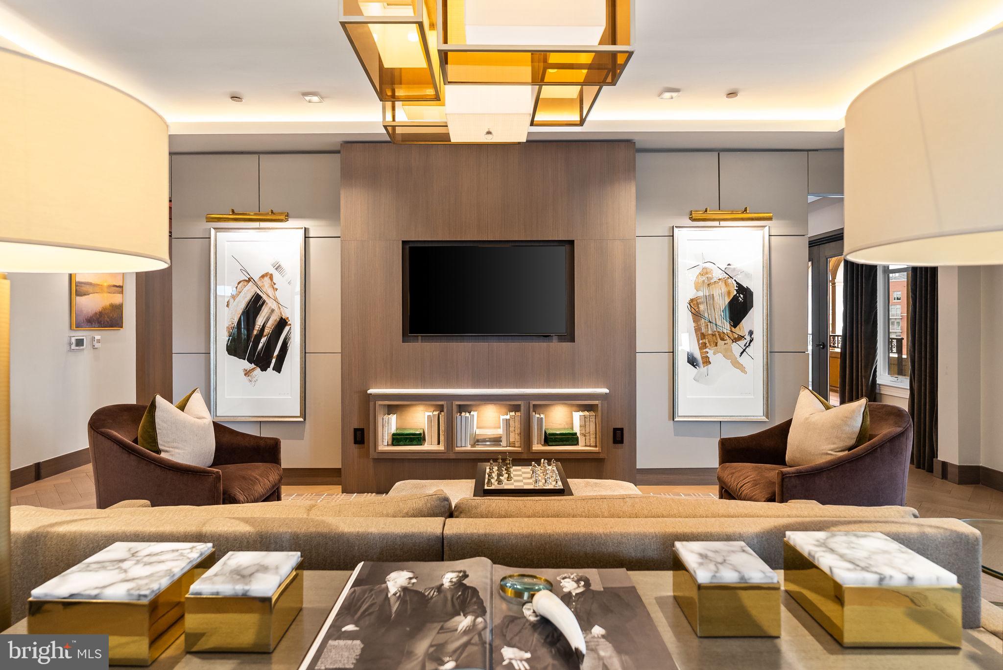 CHEVY CHASE - Residential