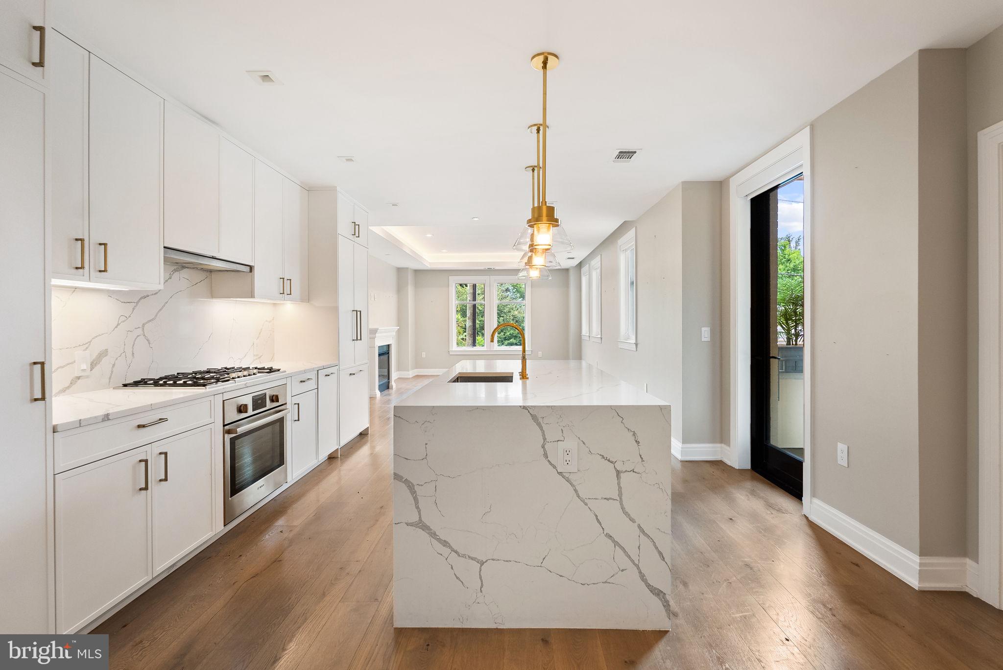 CHEVY CHASE - Residential