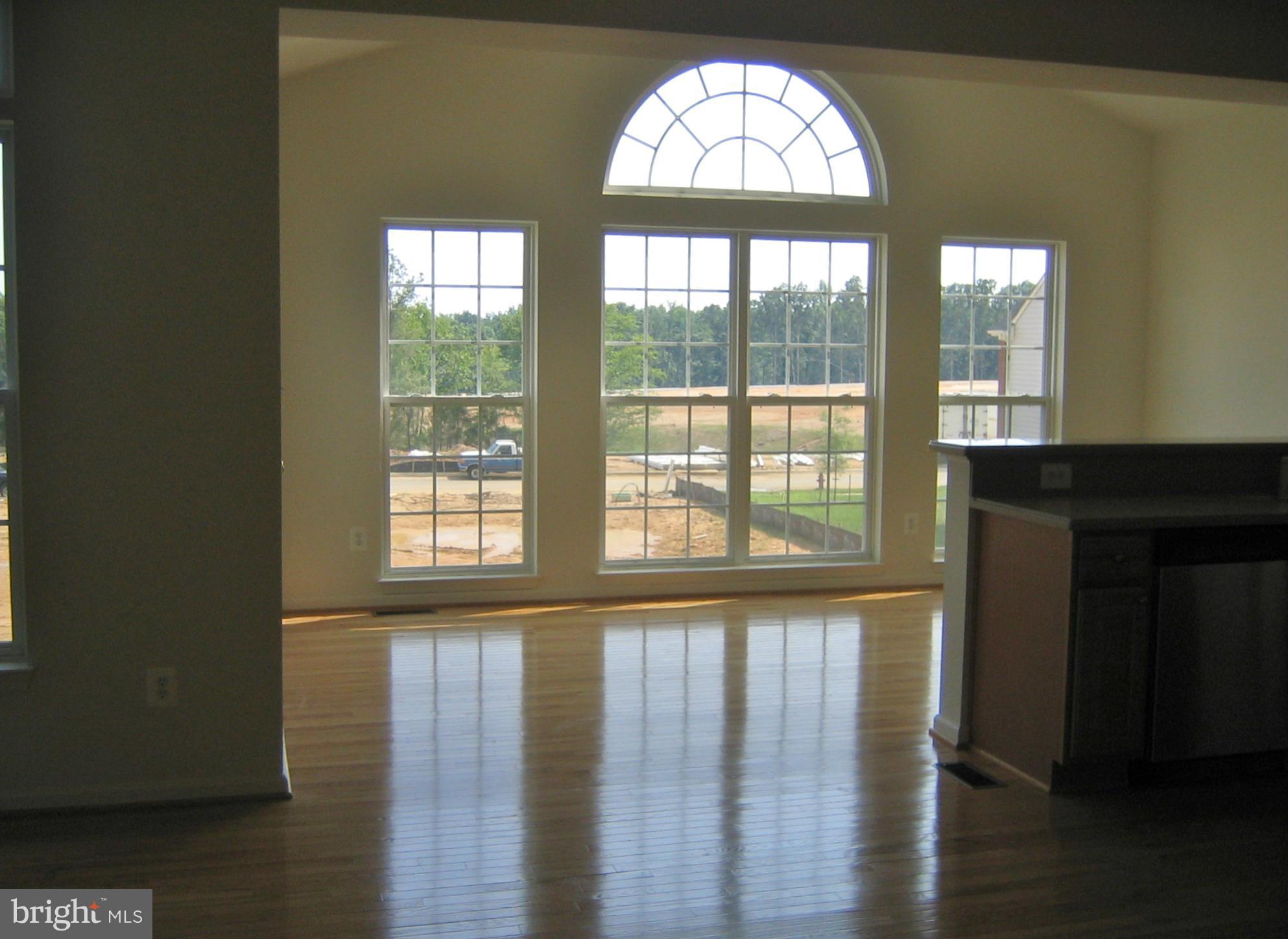 LEE'S PARKE - Residential Lease