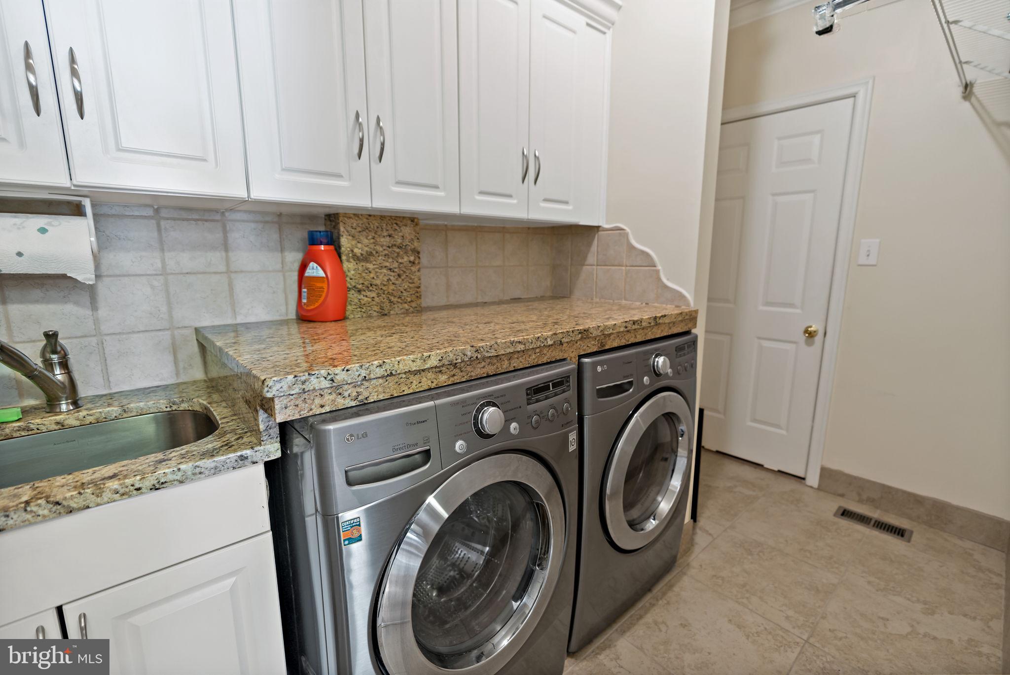 BENTWOOD ESTATES - Residential