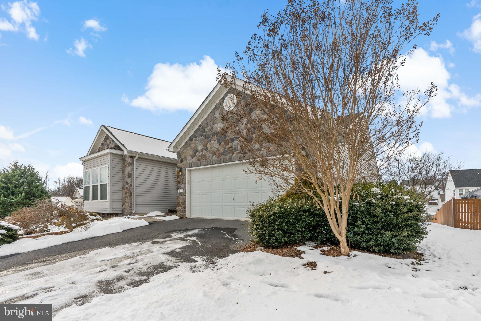 BENTWOOD ESTATES - Residential