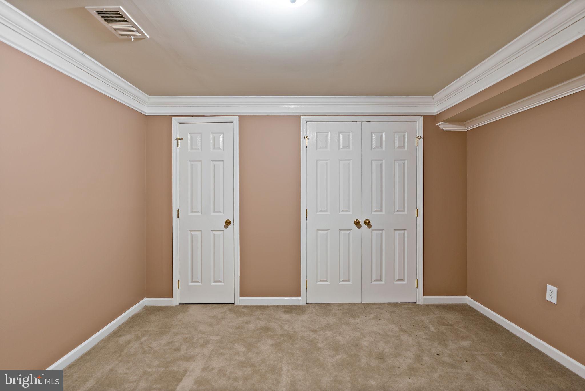 BENTWOOD ESTATES - Residential