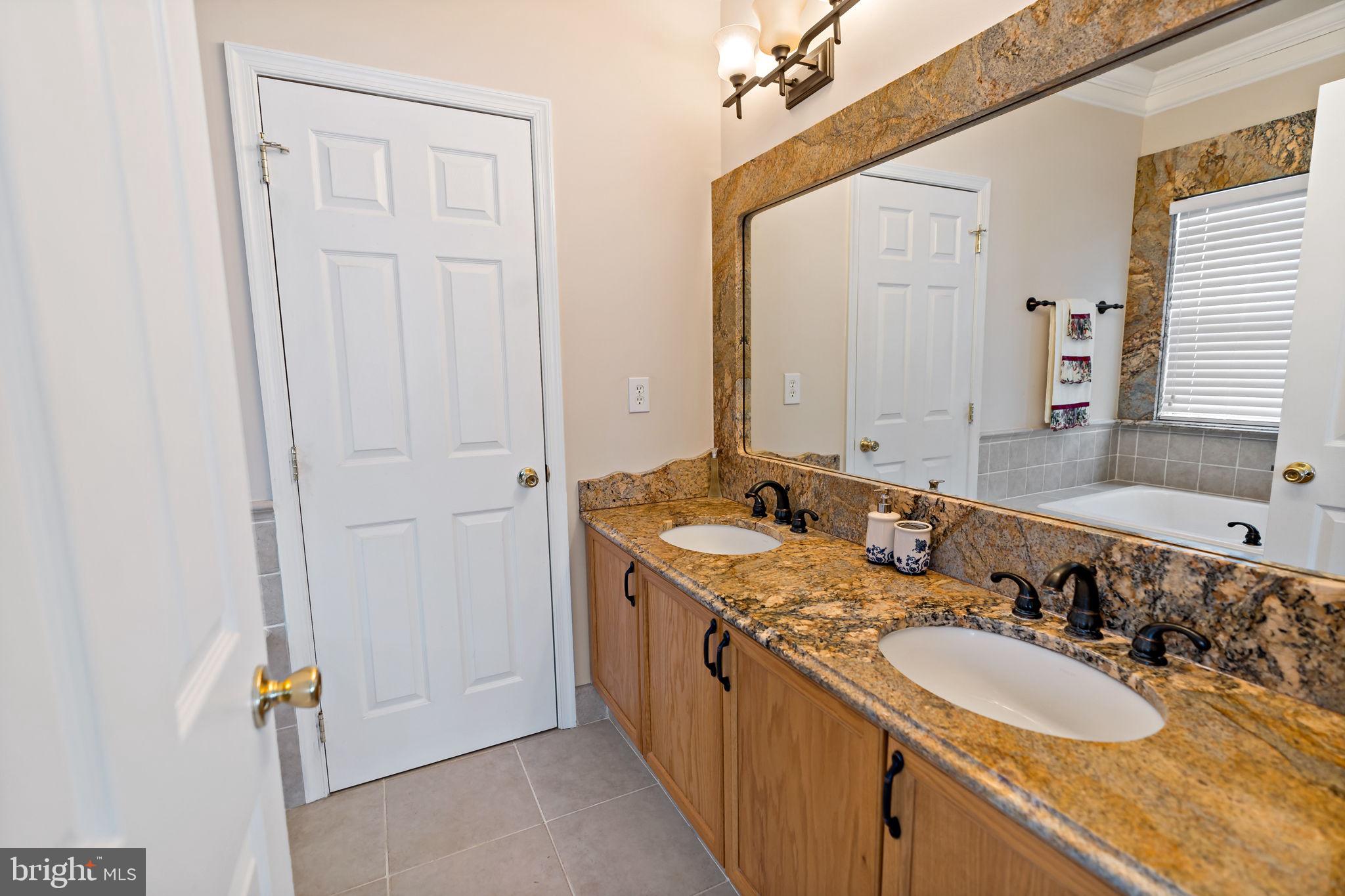 BENTWOOD ESTATES - Residential