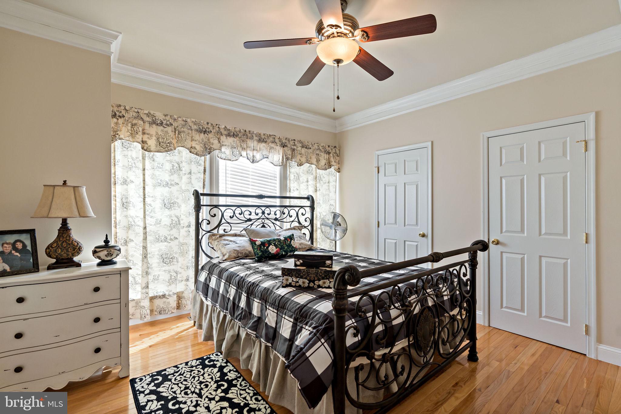 BENTWOOD ESTATES - Residential