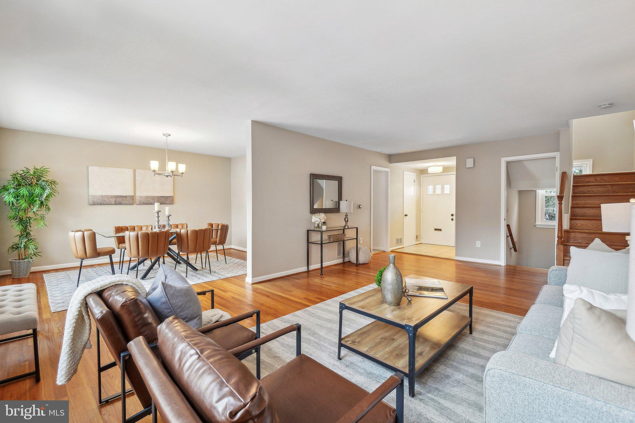 WOODLEY GARDENS COOP - Residential