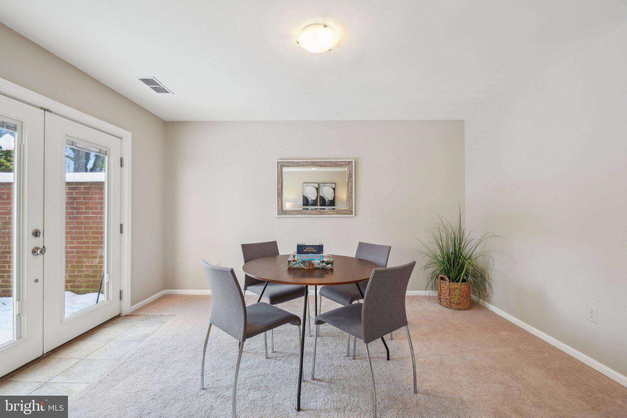 WOODLEY GARDENS COOP - Residential