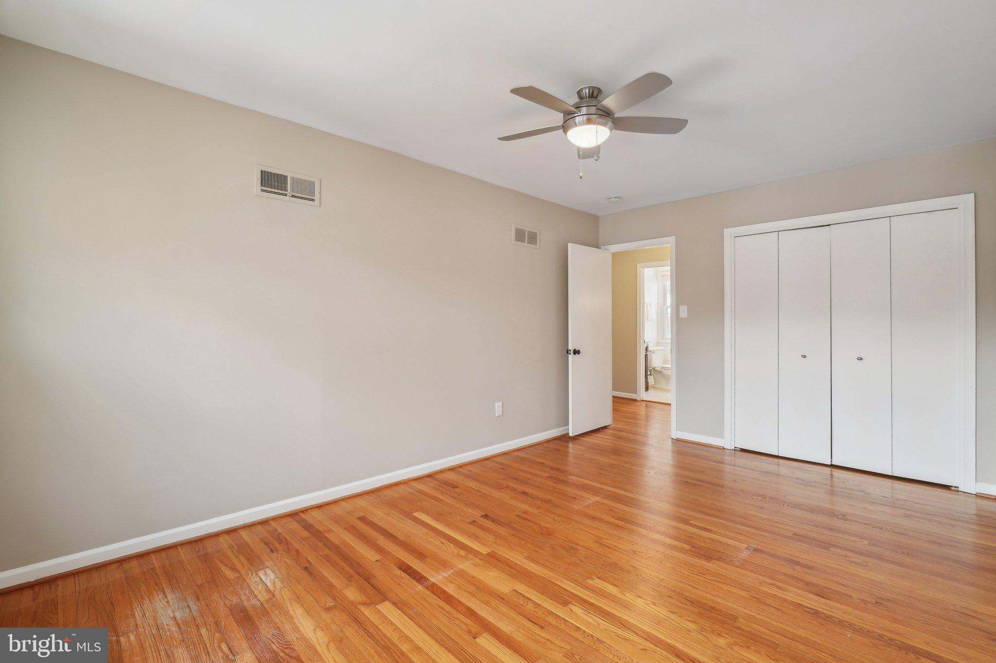 WOODLEY GARDENS COOP - Residential