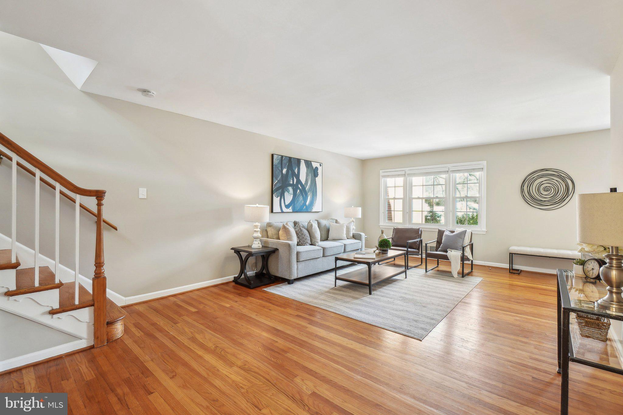 WOODLEY GARDENS COOP - Residential