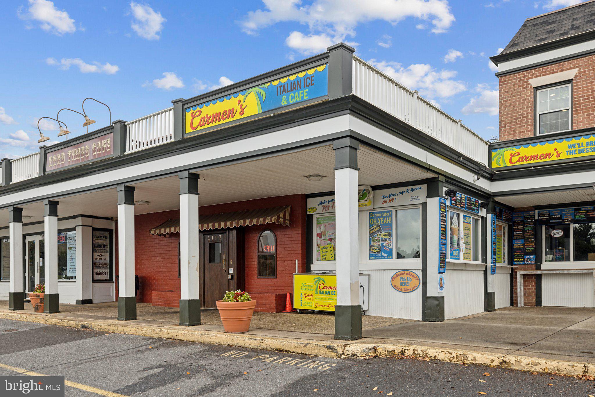 WOODLEY GARDENS COOP - Residential