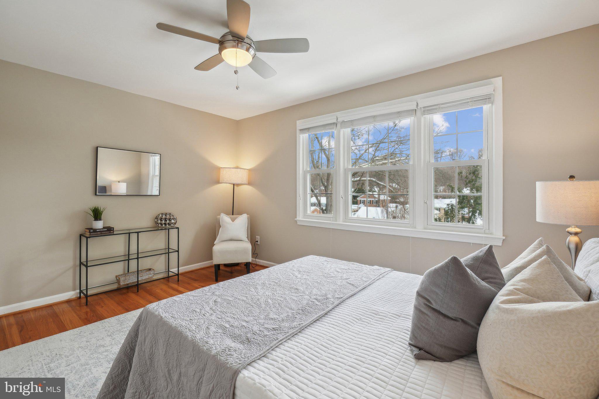 WOODLEY GARDENS COOP - Residential