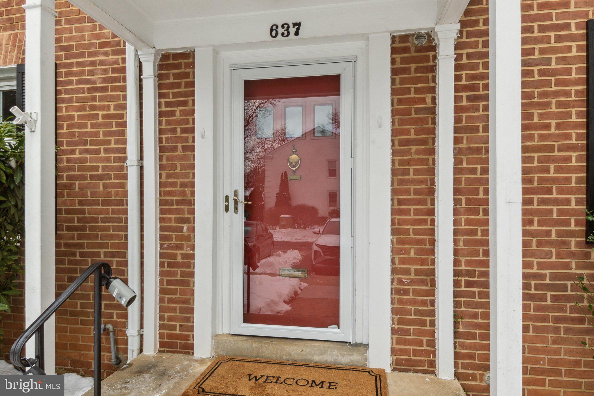 WOODLEY GARDENS COOP - Residential