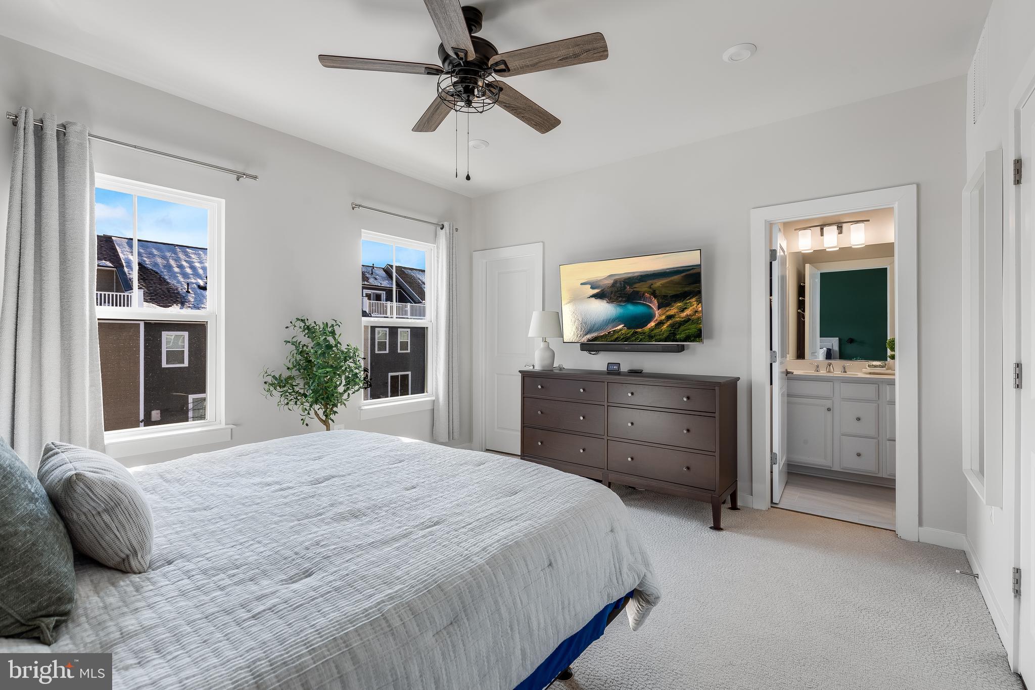 POTOMAC SHORES - Residential